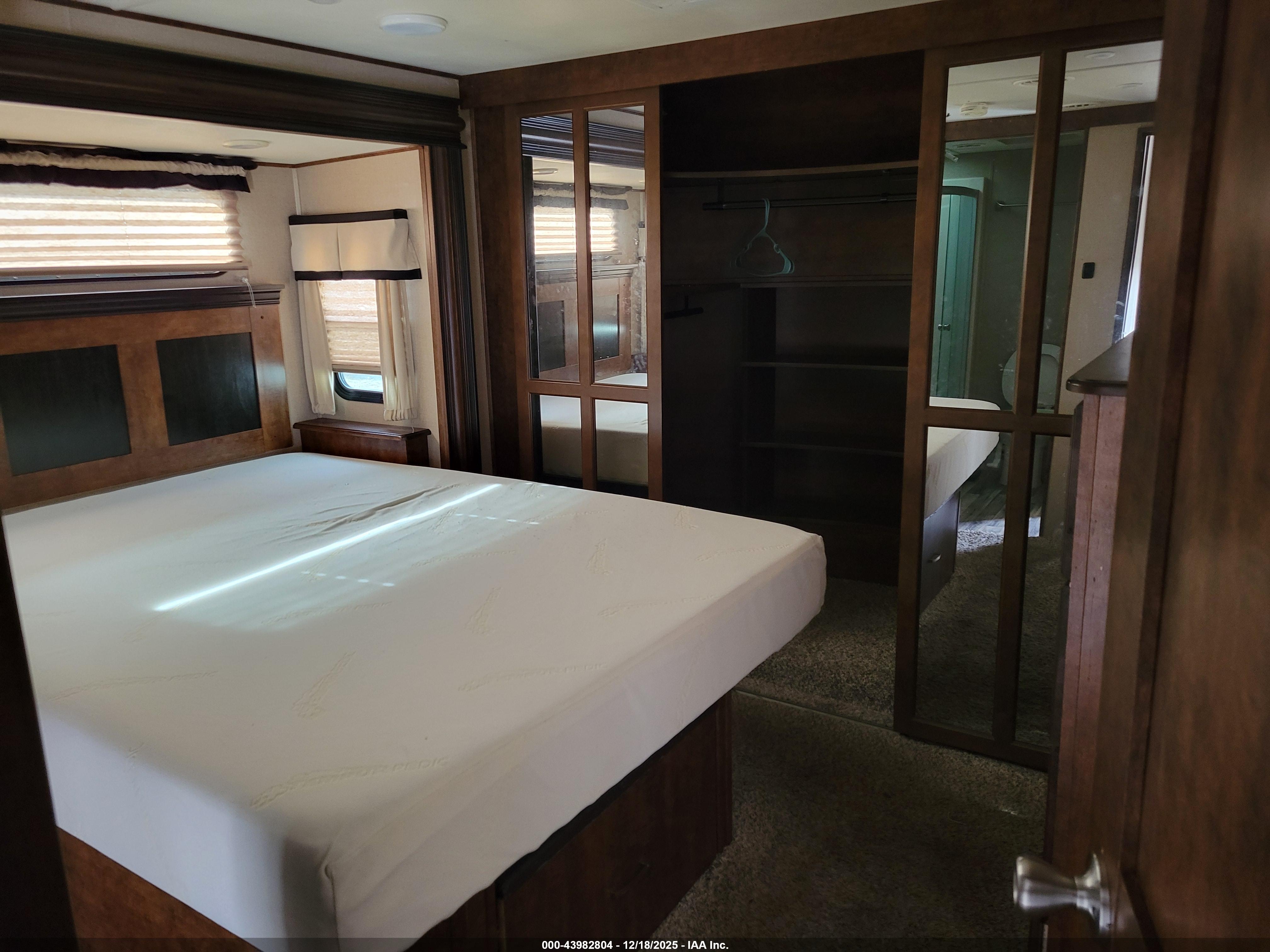 GRAND DESIGN image 5