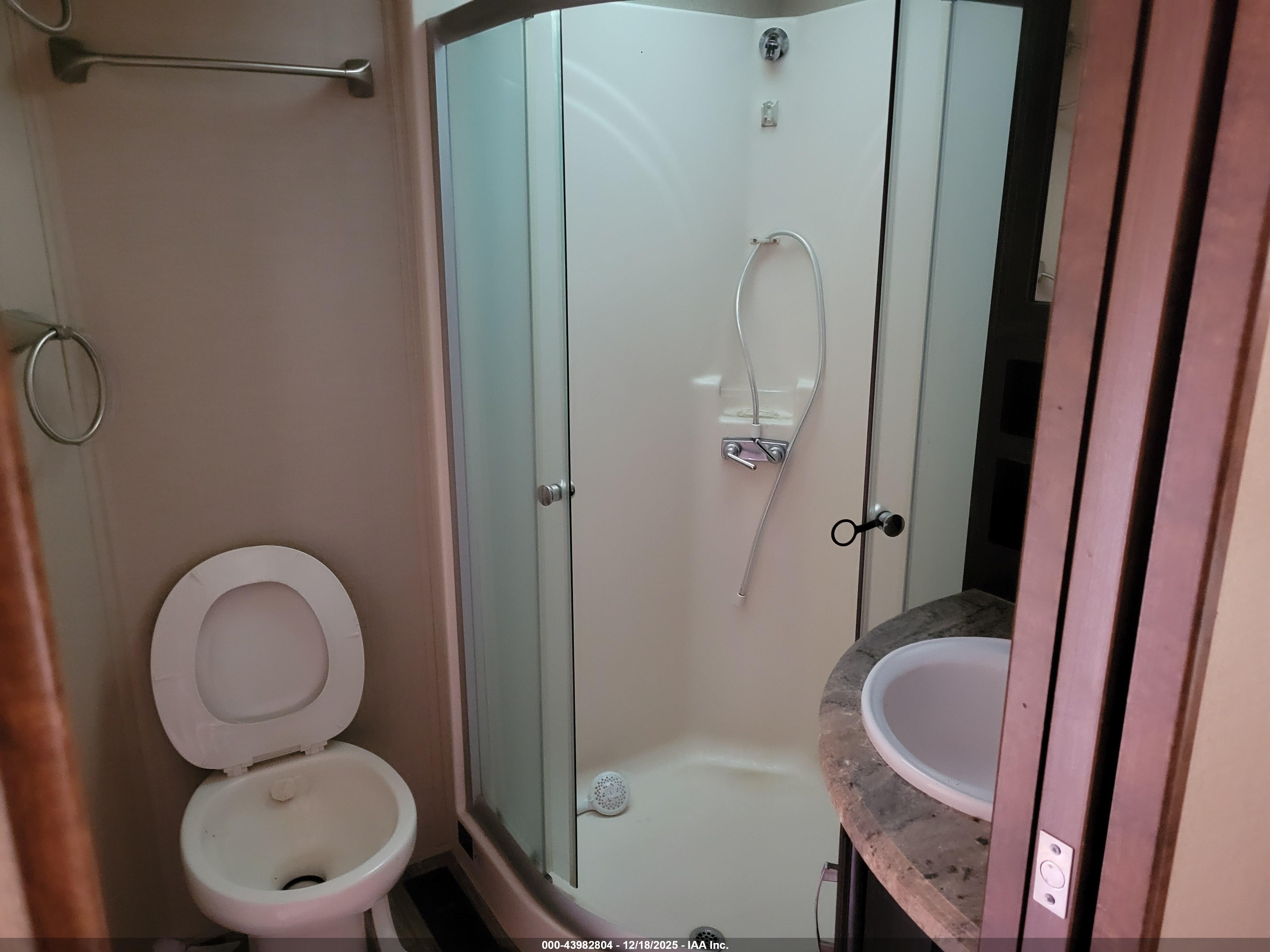 GRAND DESIGN image 6
