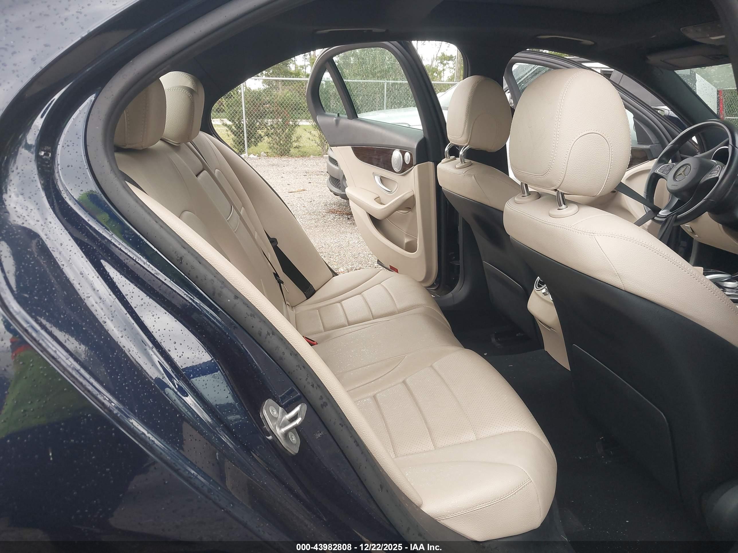 MERCEDES-BENZ C image 8