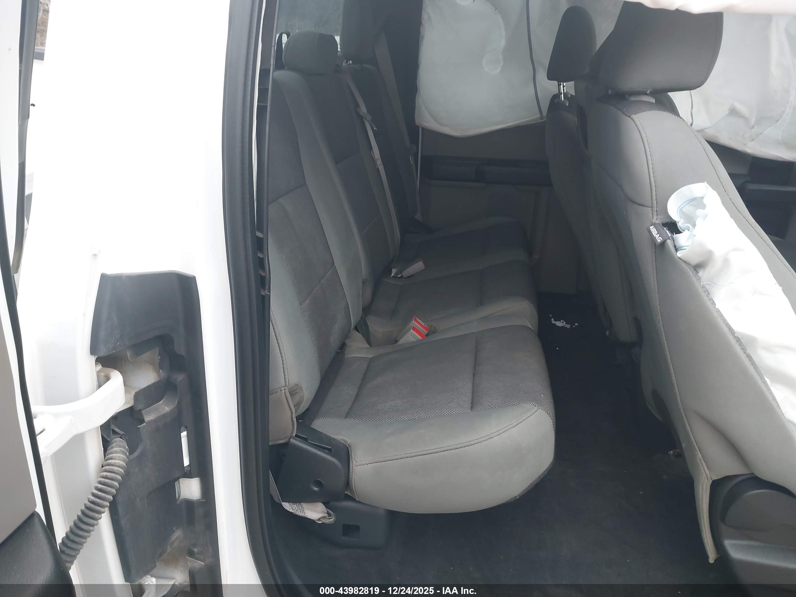 FORD F-150 image 8