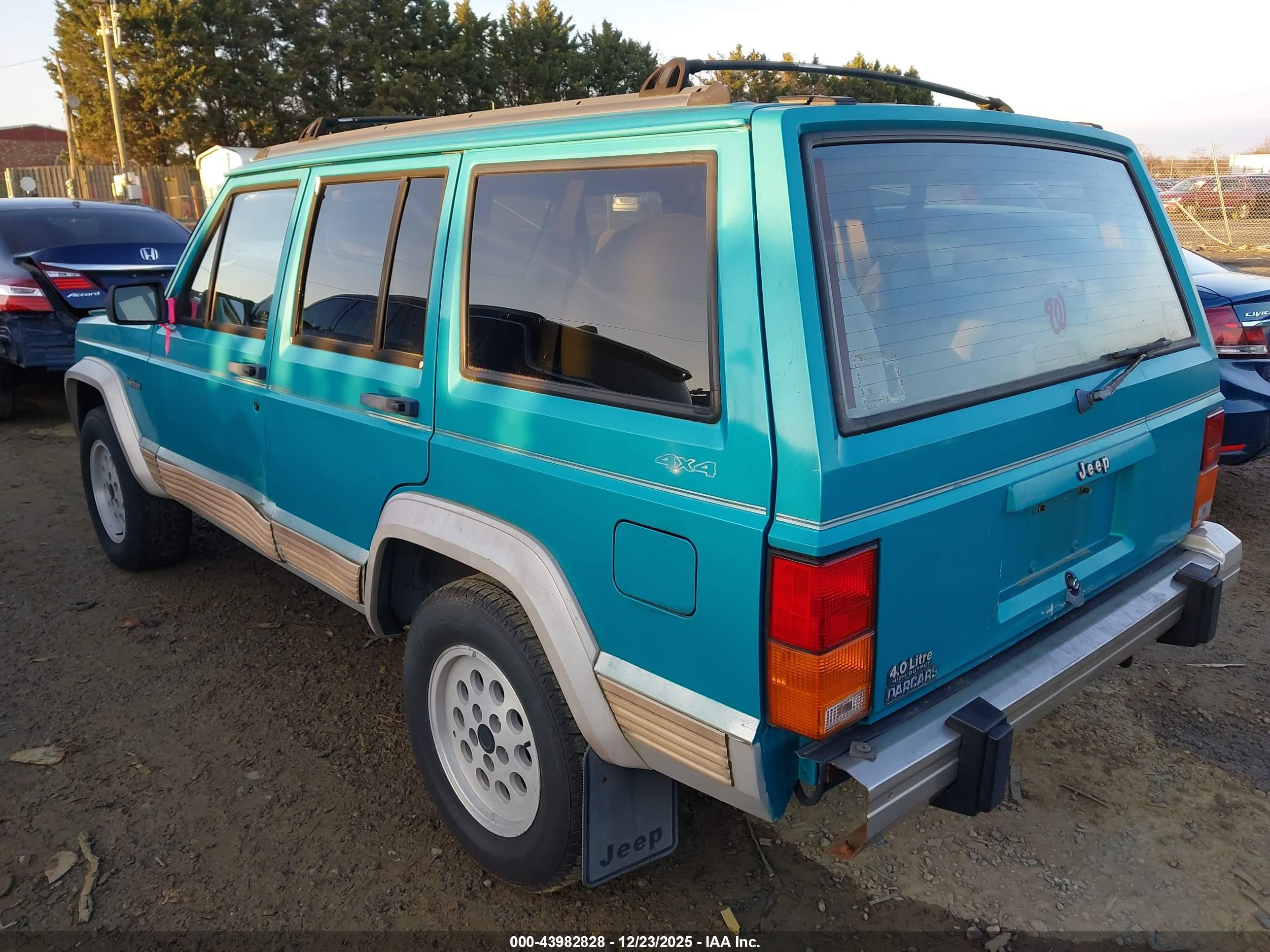 JEEP CHEROKEE image 3