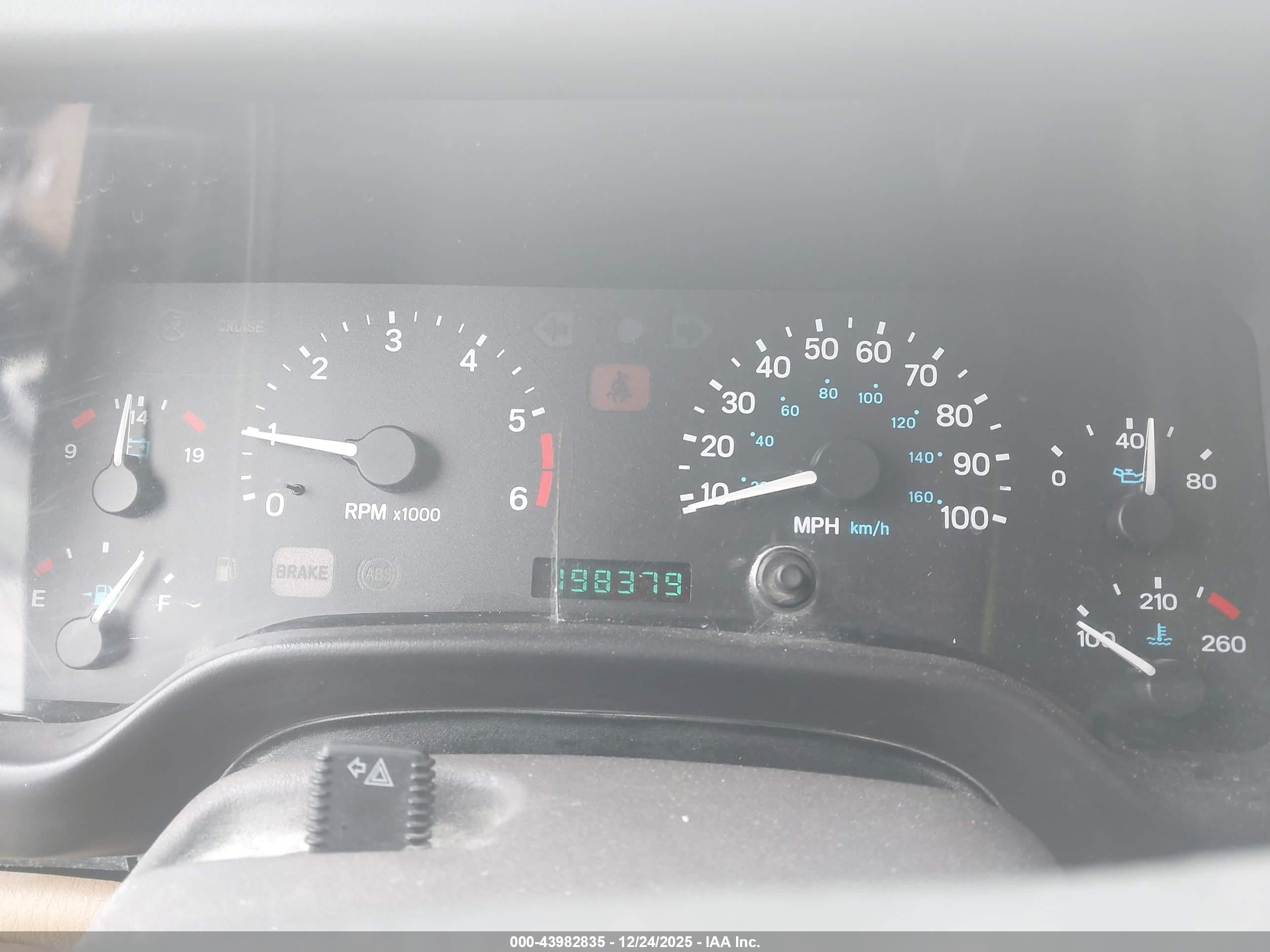 JEEP WRANGLER image 7