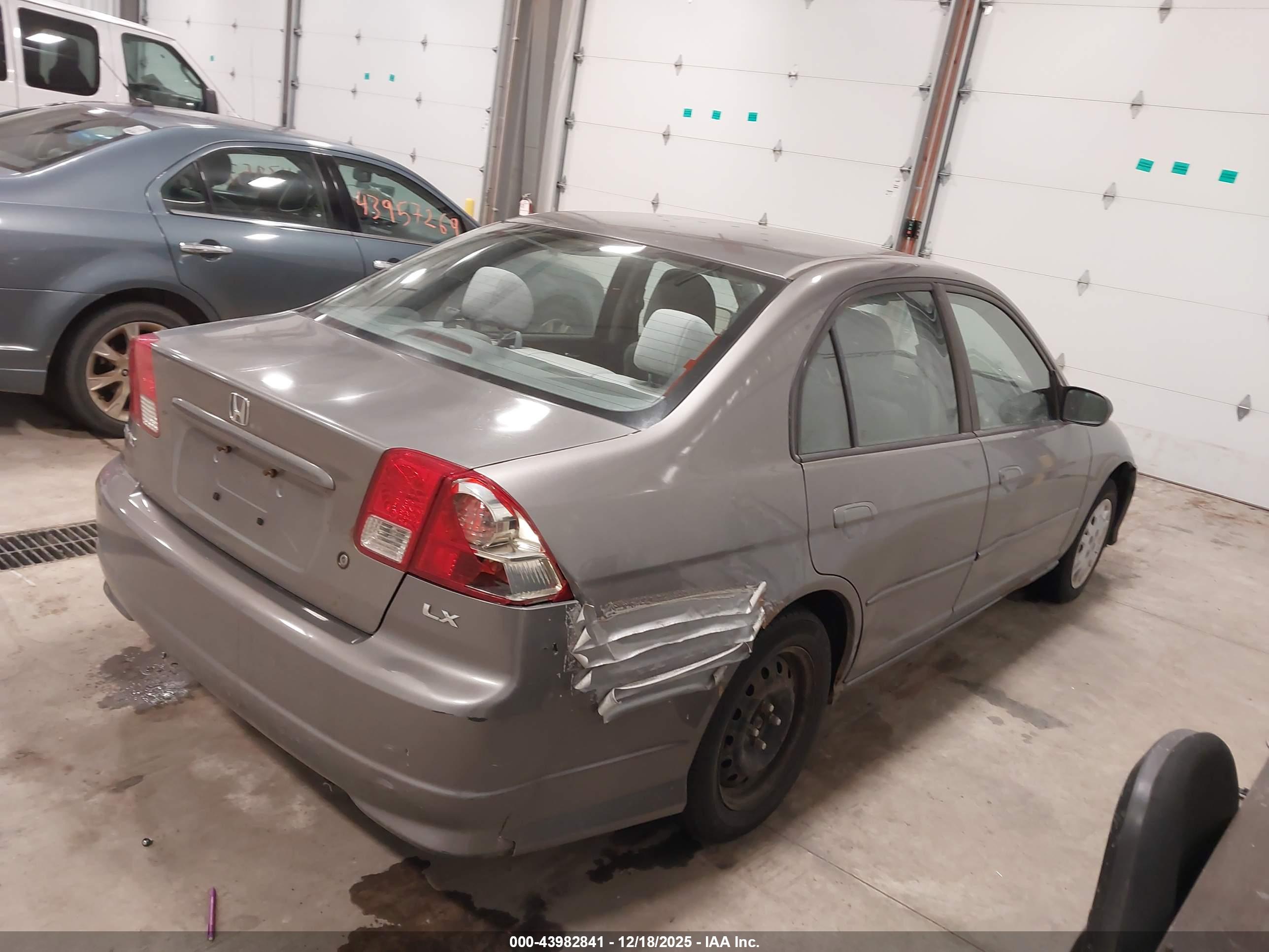 HONDA CIVIC image 4