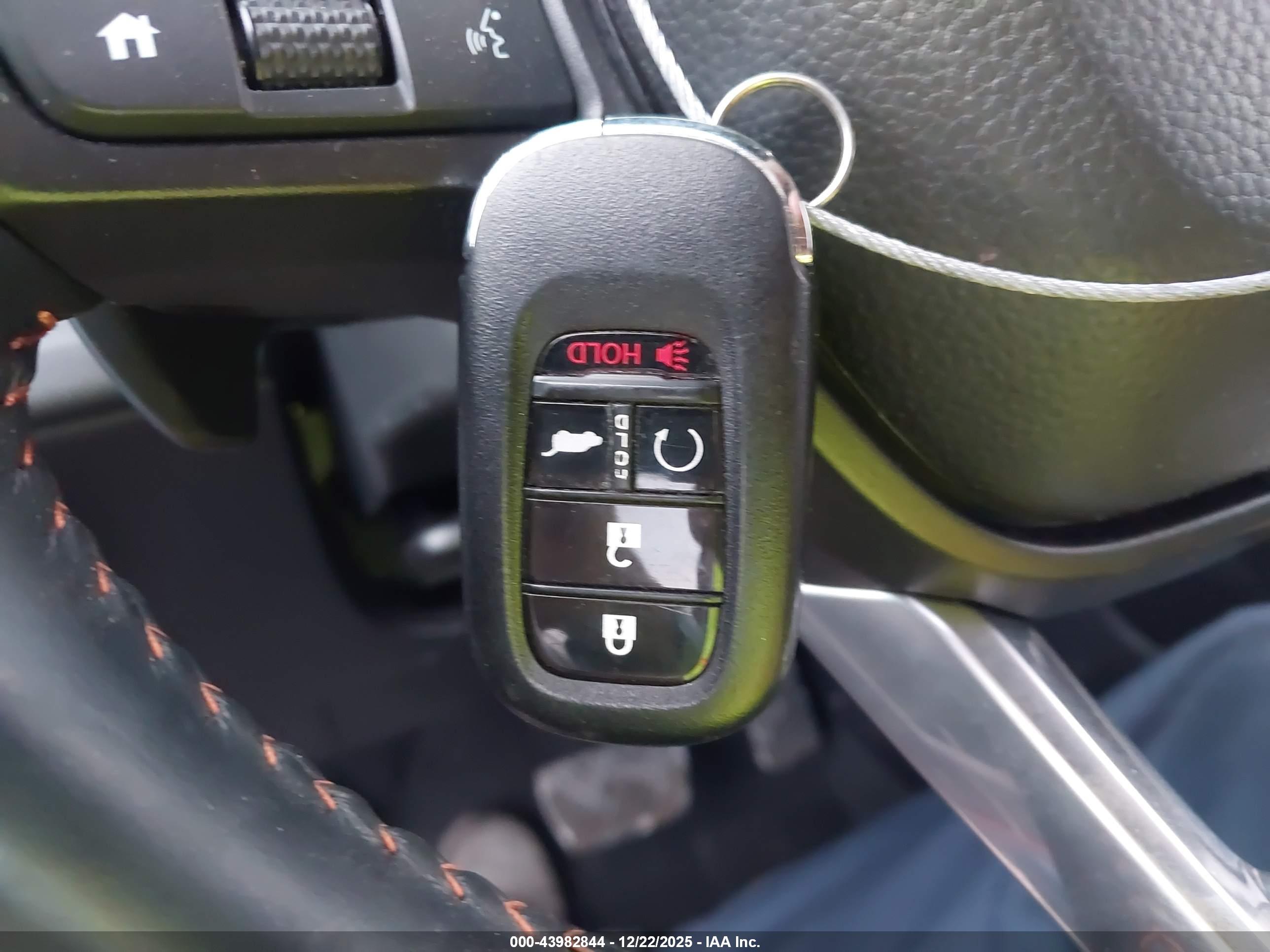 HONDA CR-V image 11