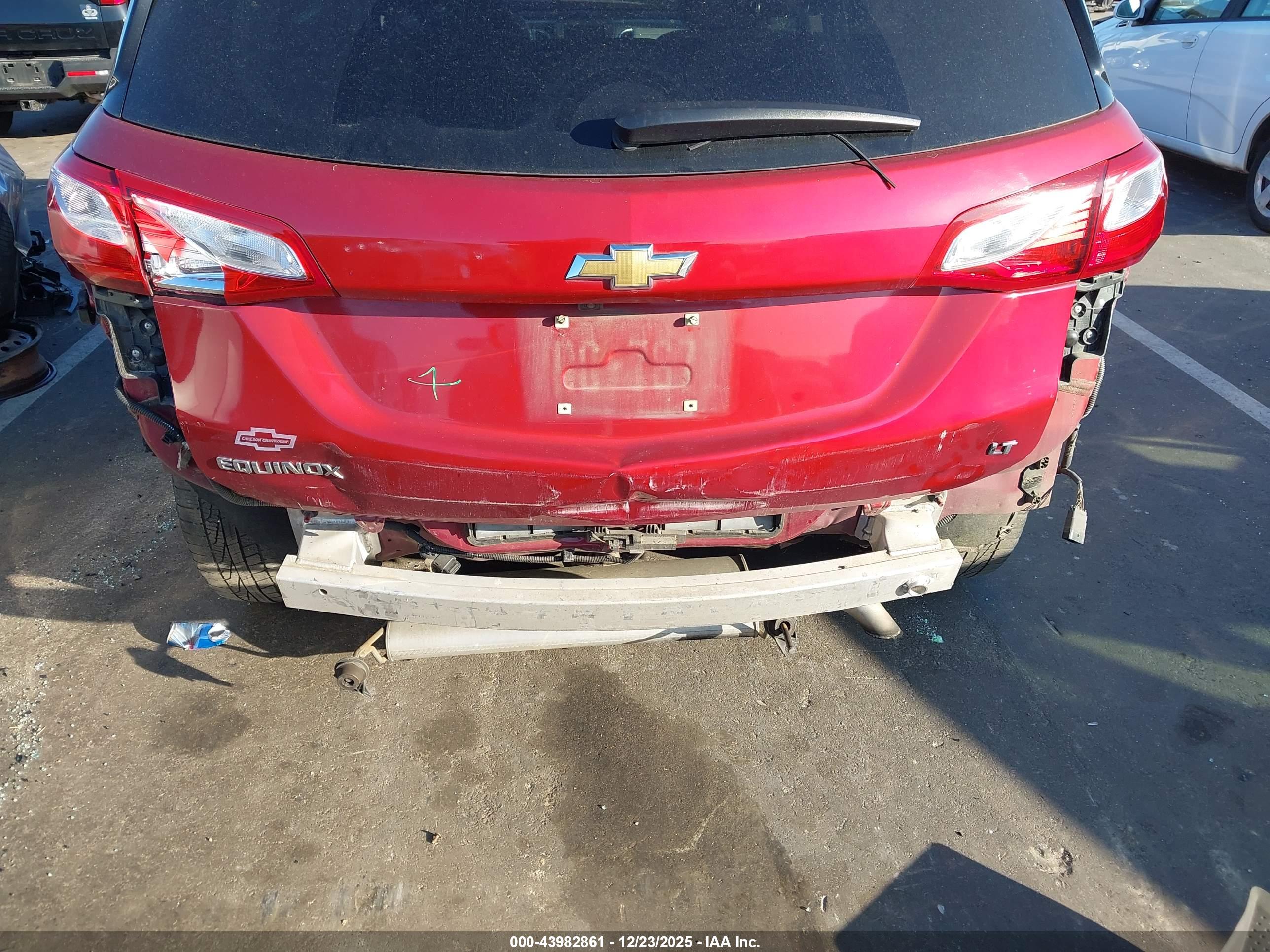 CHEVROLET EQUINOX image 6