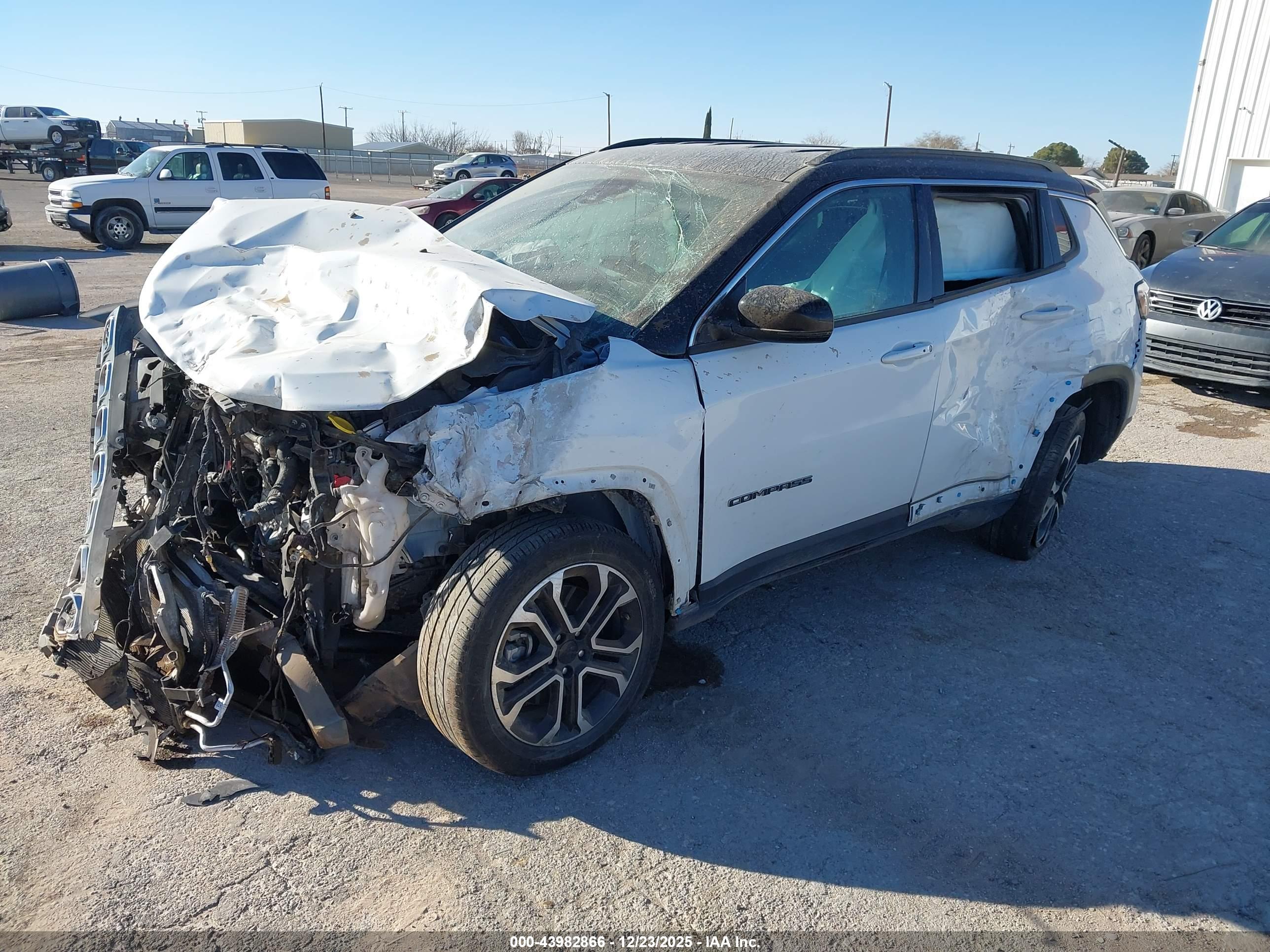 JEEP COMPASS image 2