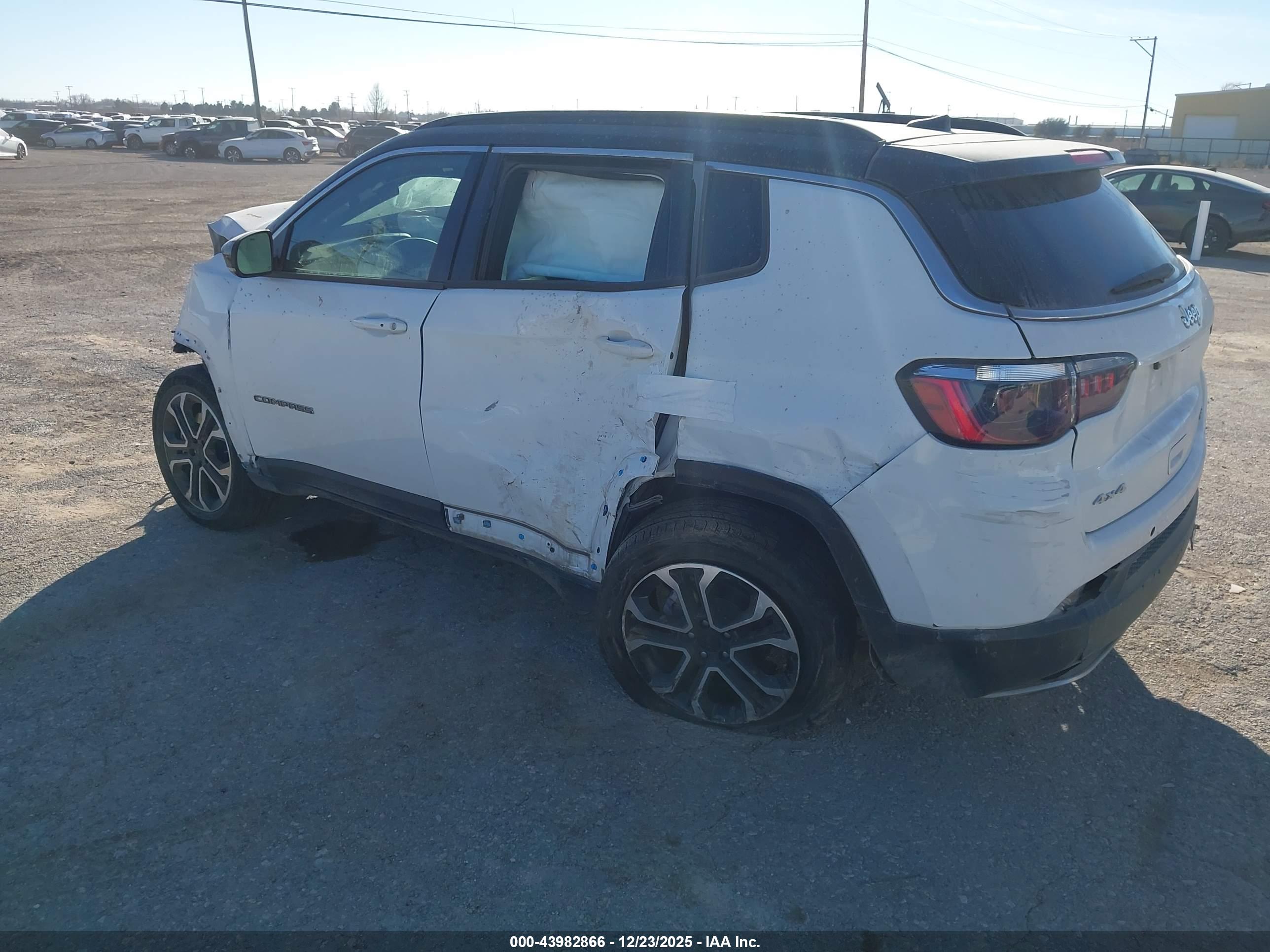 JEEP COMPASS image 3
