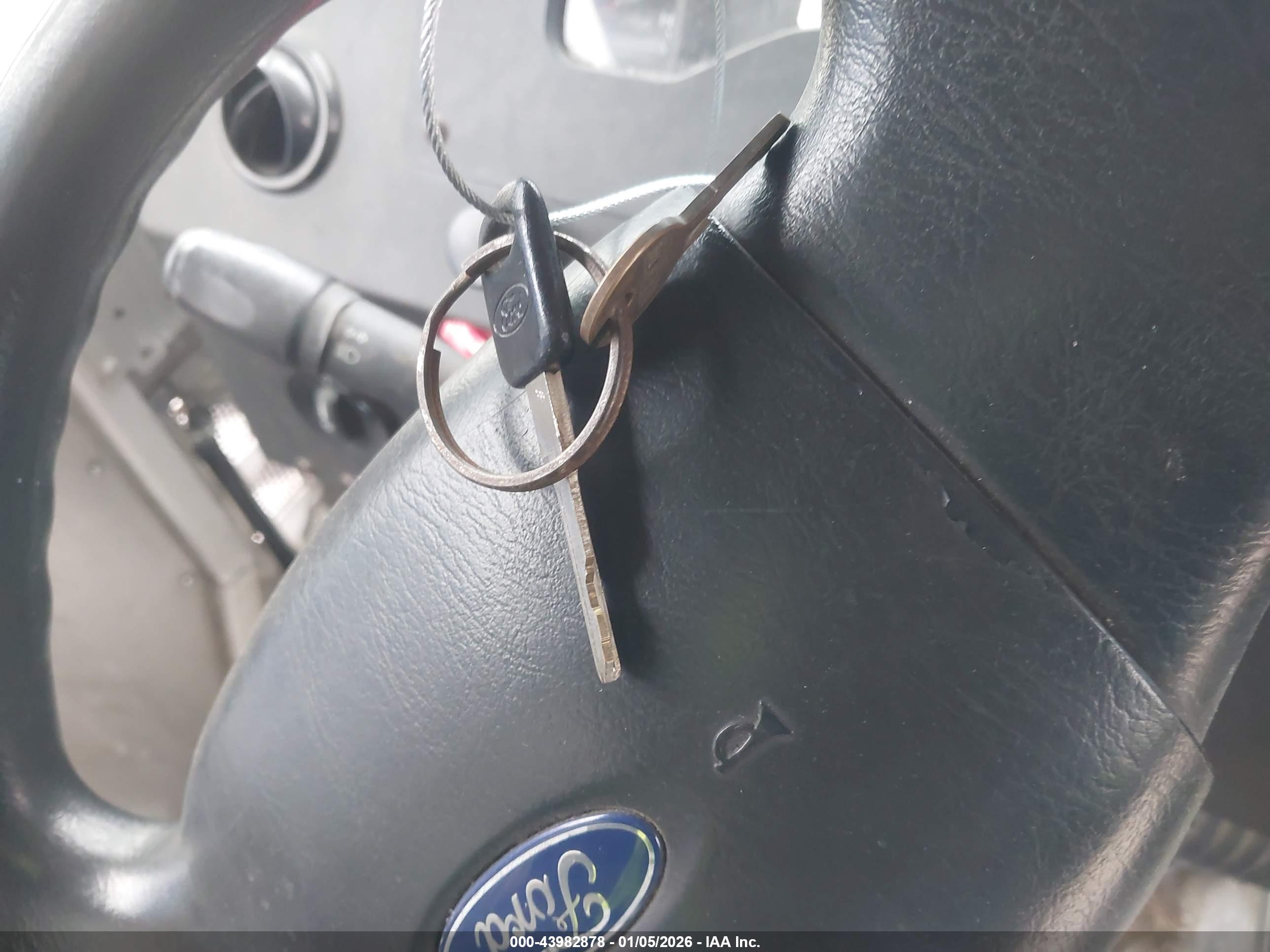 FORD E-350 image 11