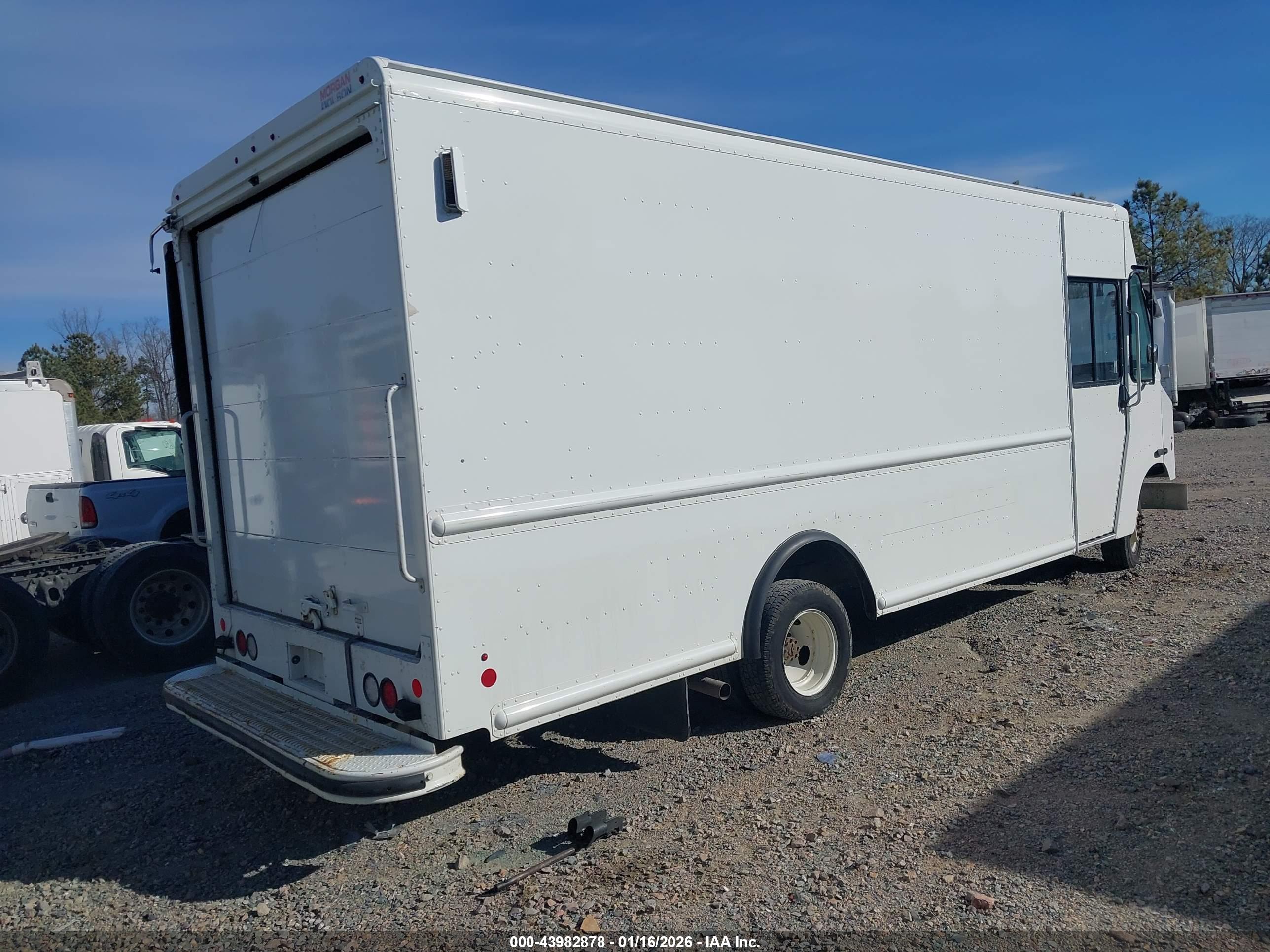 FORD E-350 image 4