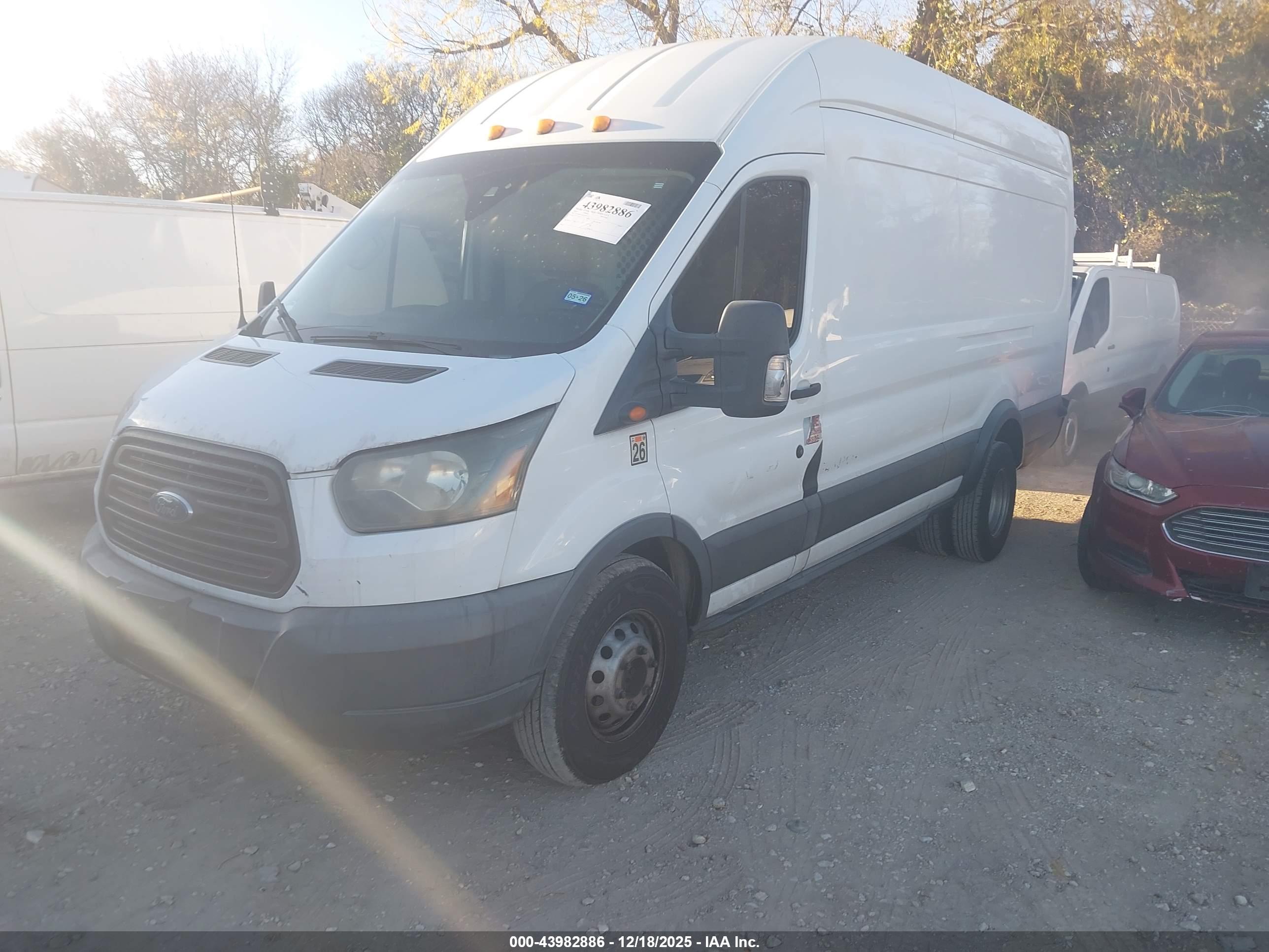 FORD TRANSIT-350 image 2