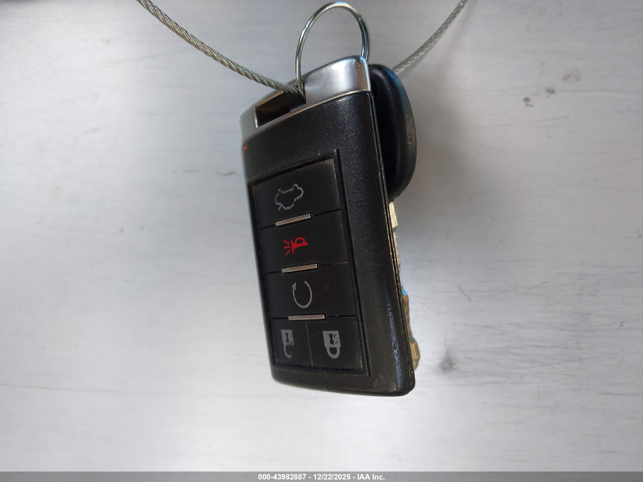 CADILLAC DTS image 11