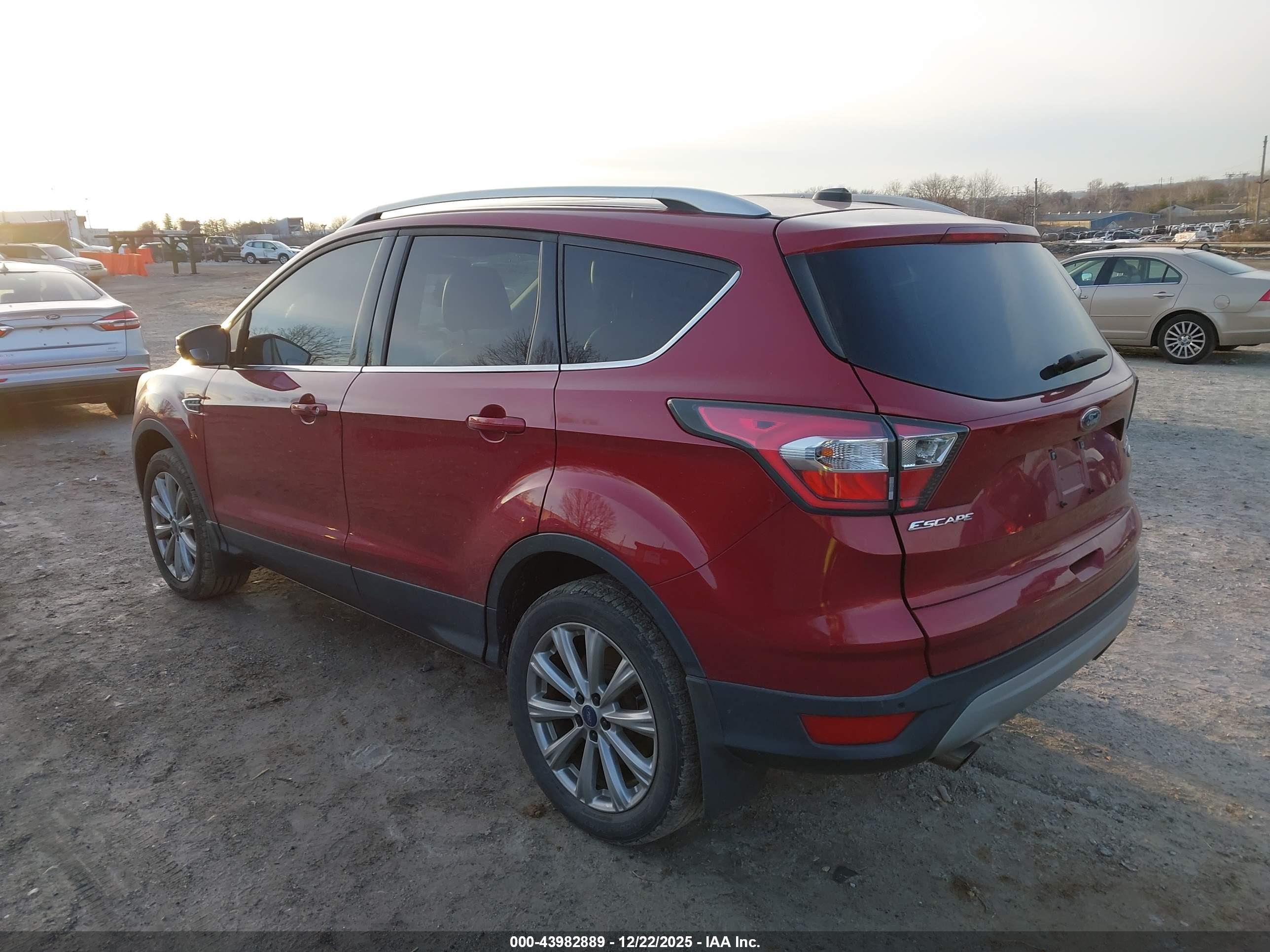 FORD ESCAPE image 3
