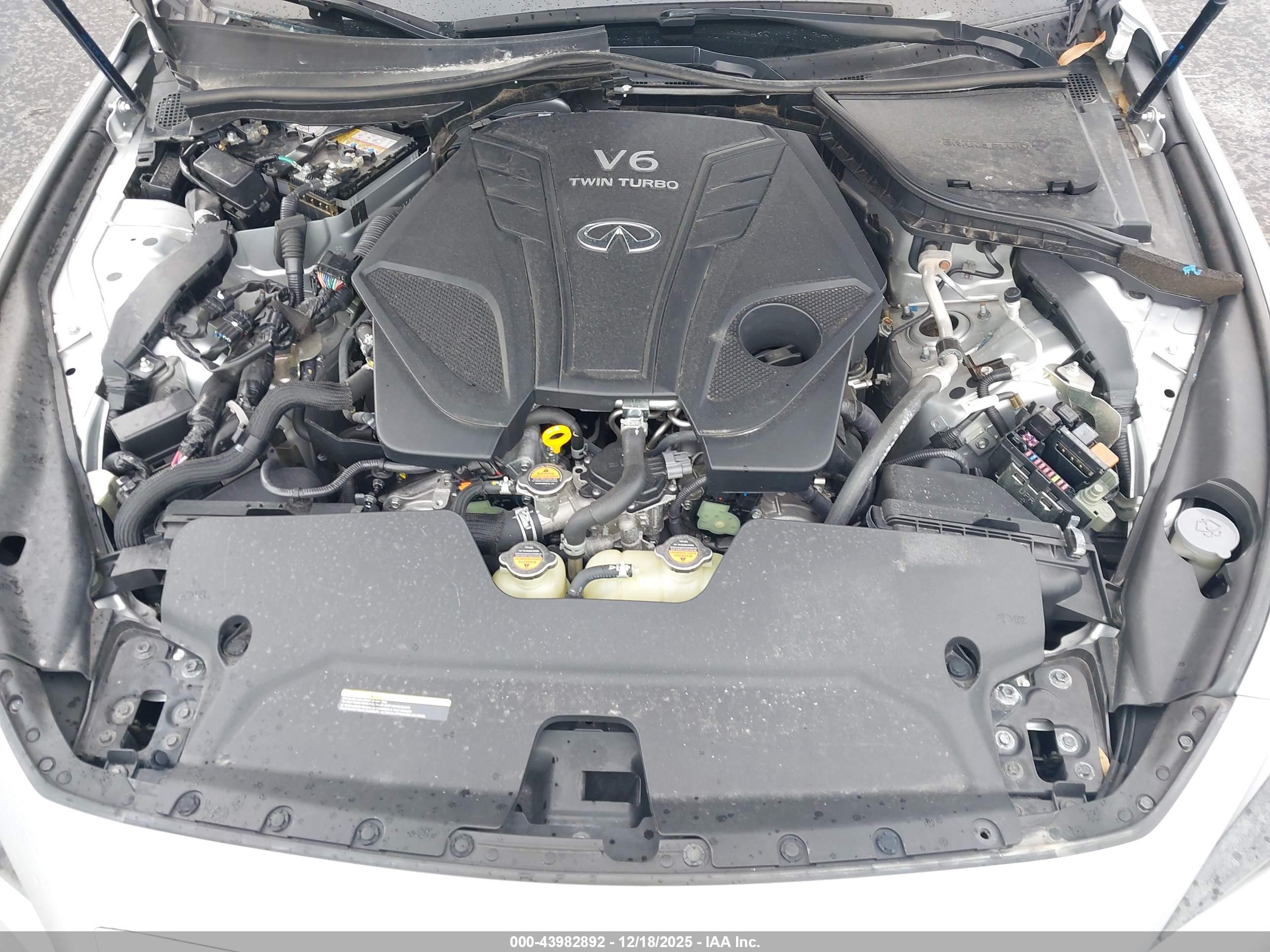 INFINITI Q50 image 10