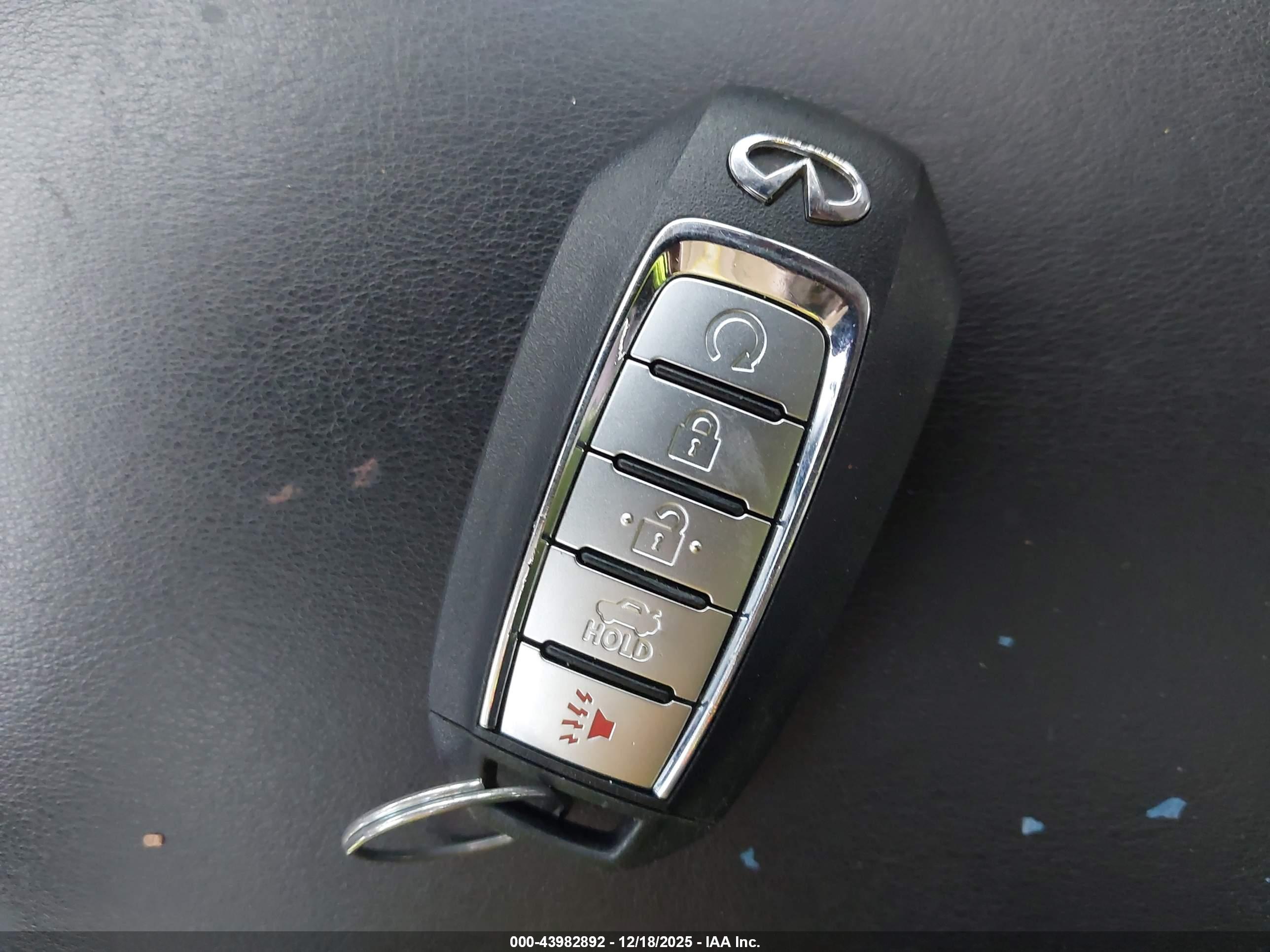 INFINITI Q50 image 11