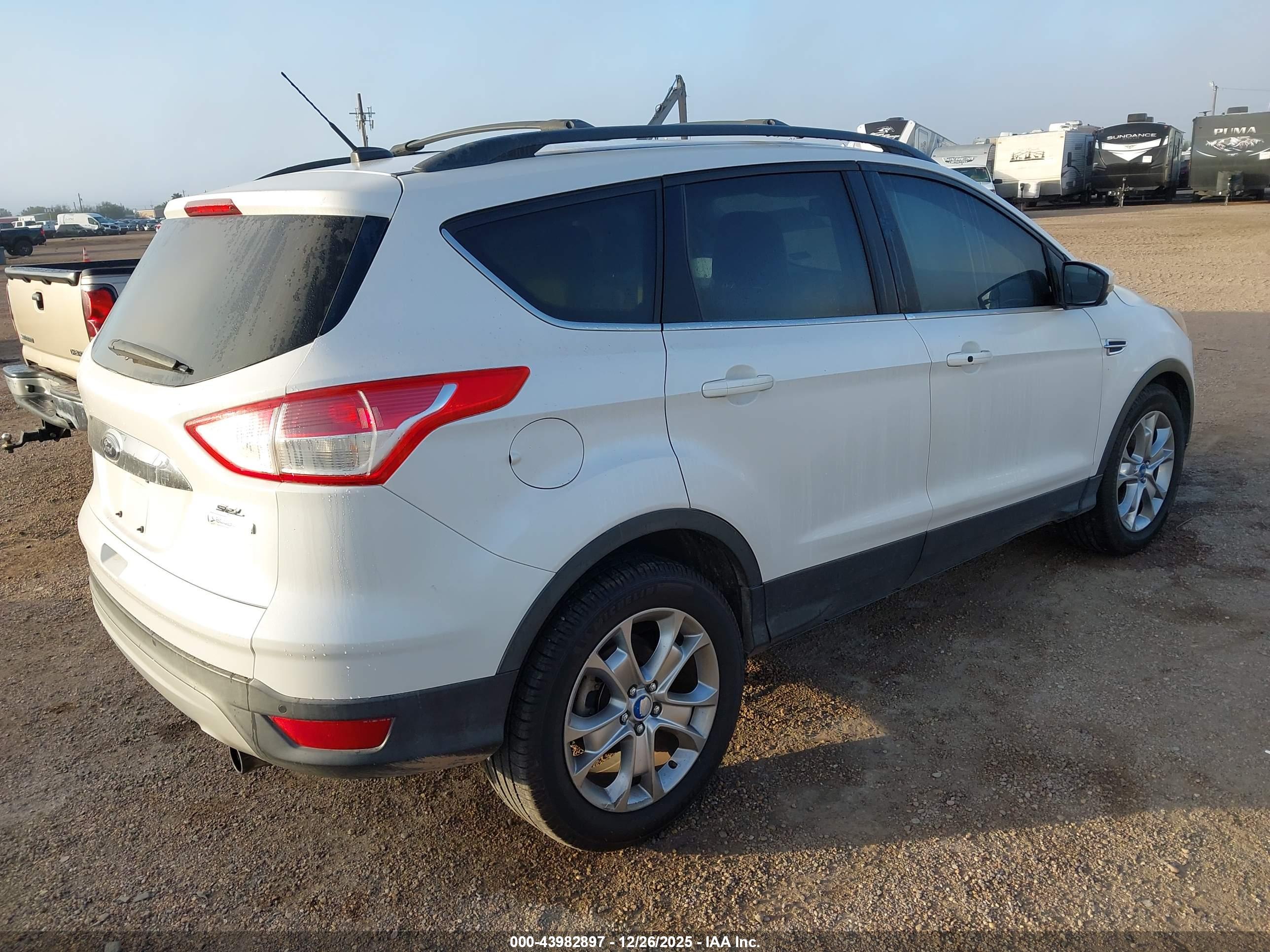 FORD ESCAPE image 4