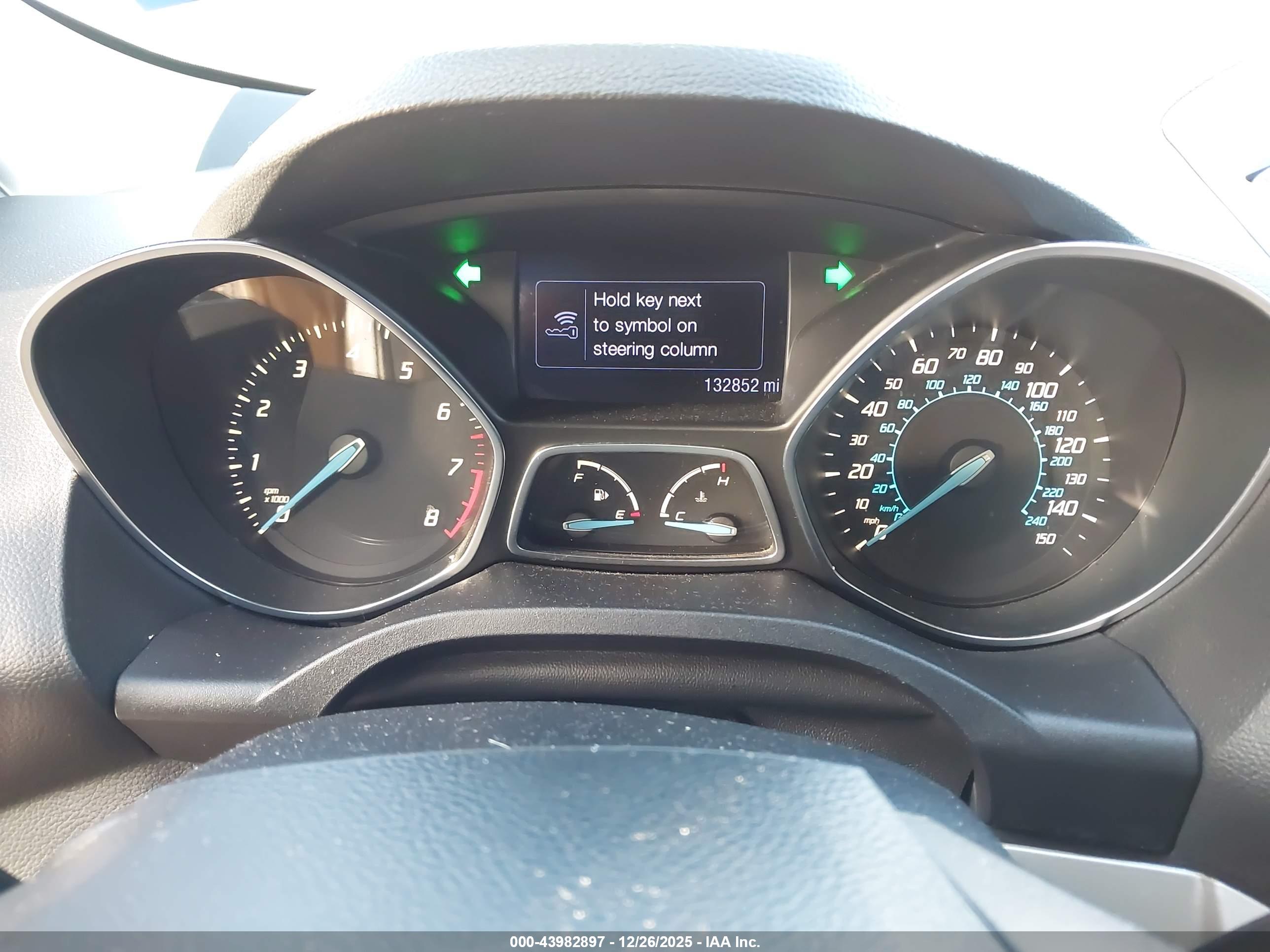 FORD ESCAPE image 7