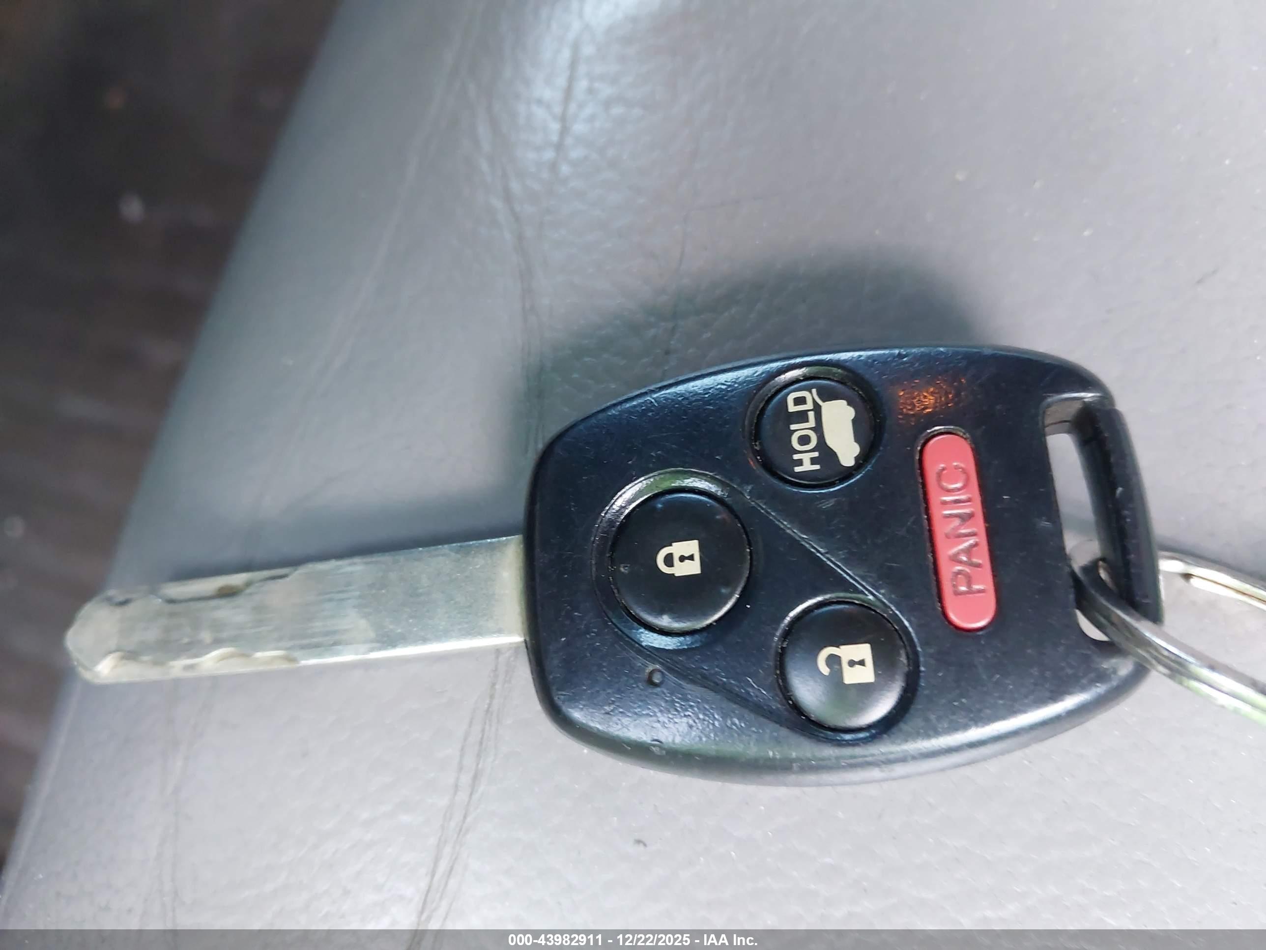 HONDA PILOT image 11
