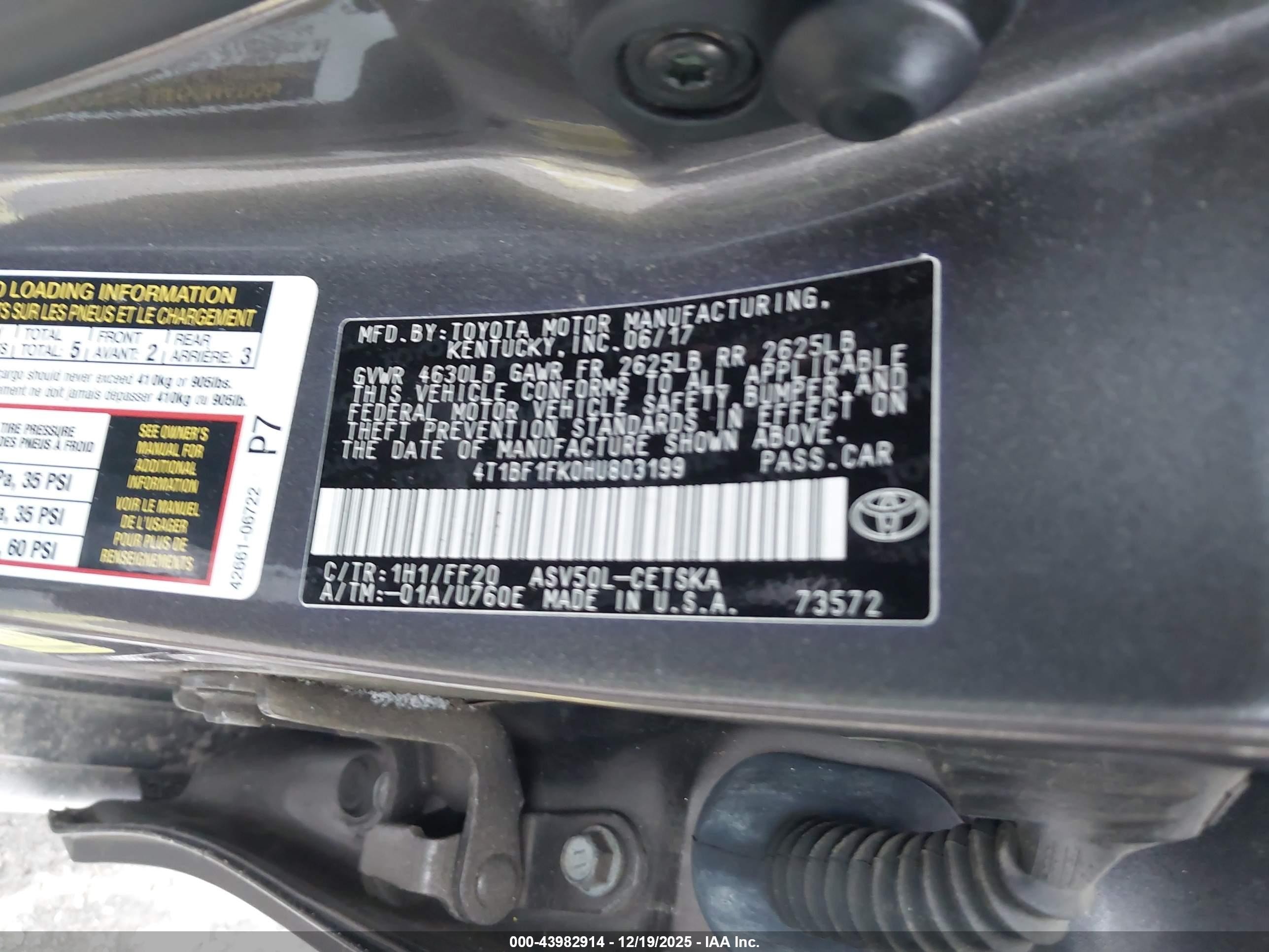 TOYOTA CAMRY image 9