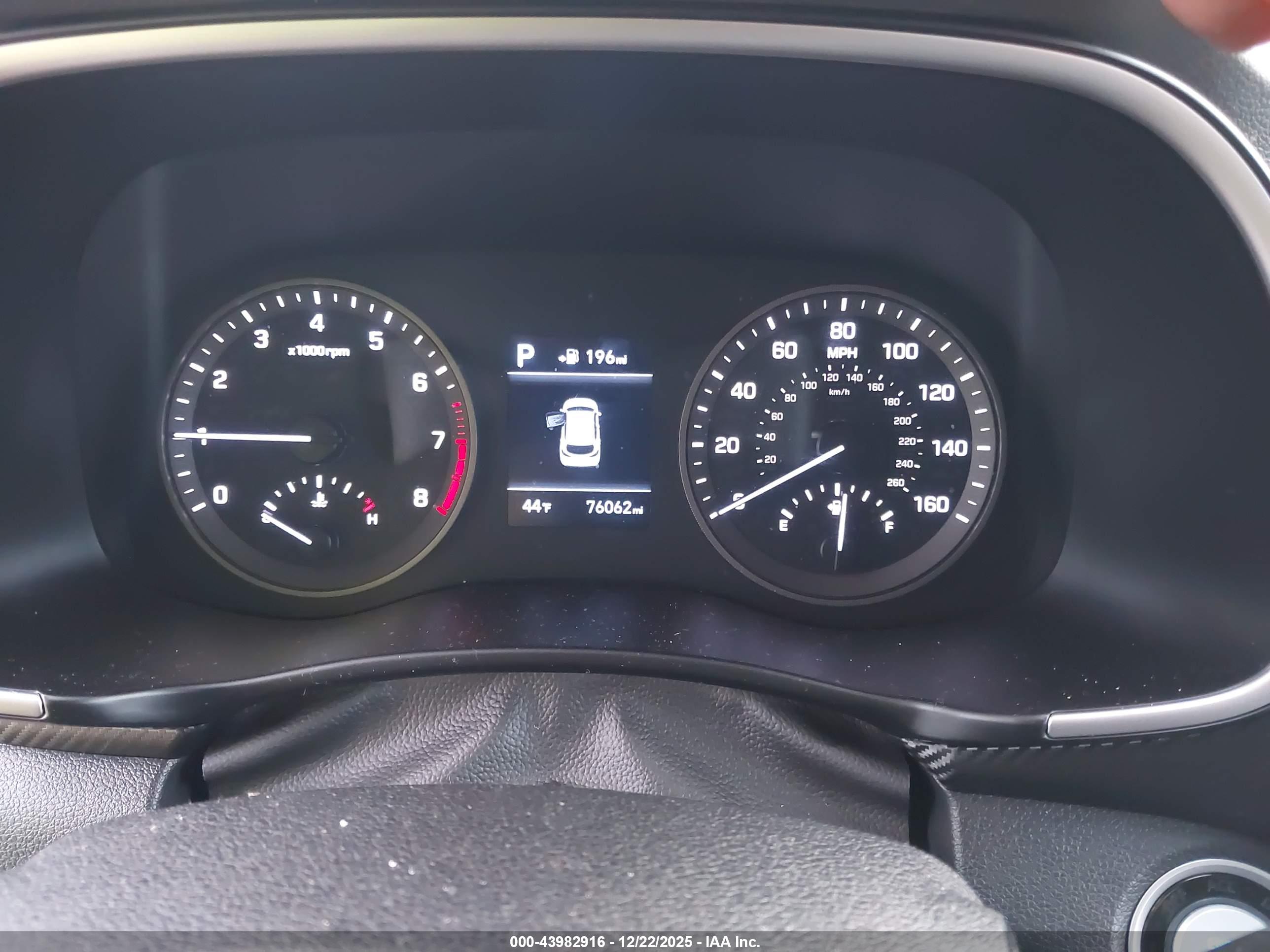 HYUNDAI TUCSON image 7