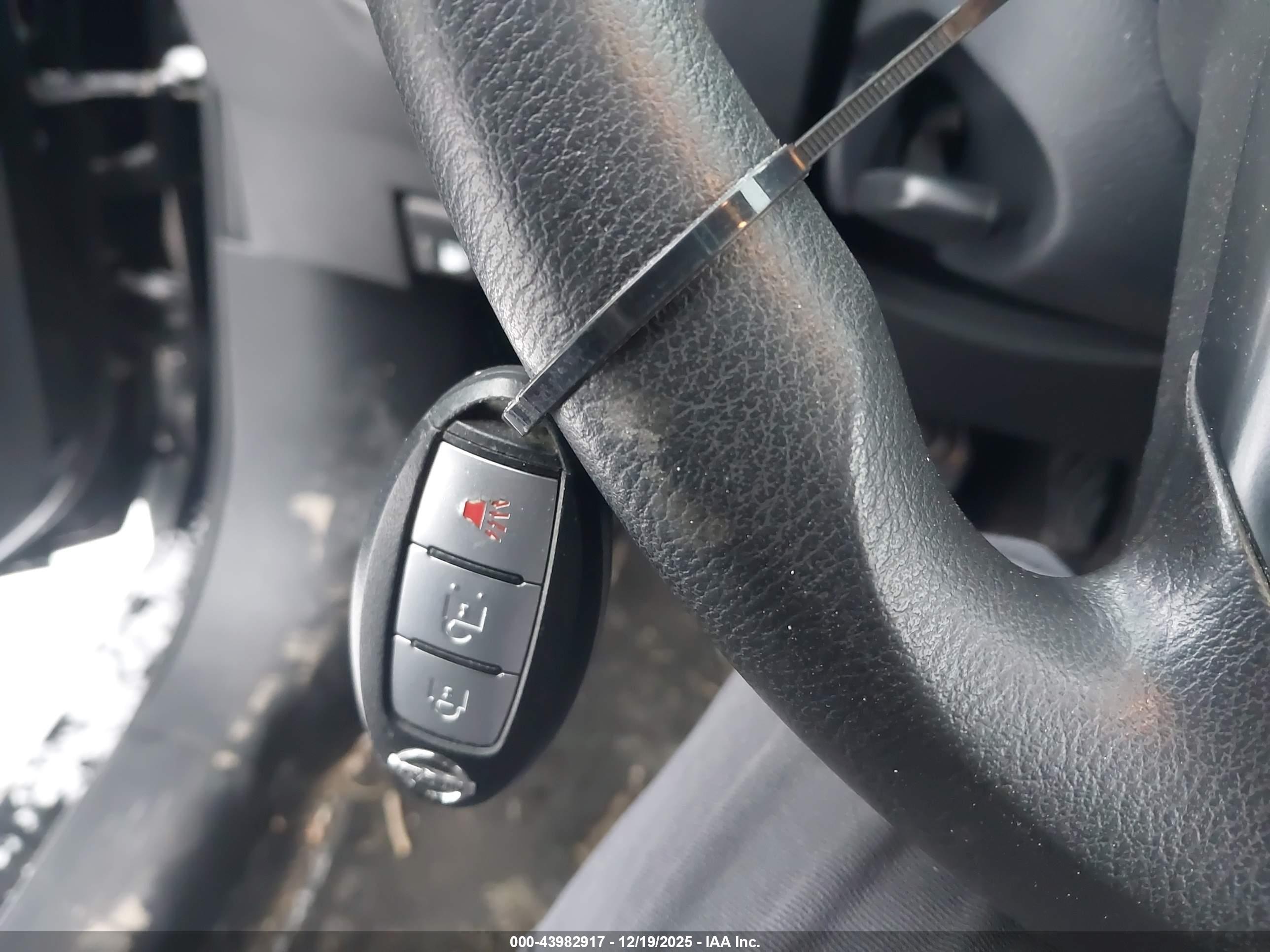 NISSAN KICKS image 11