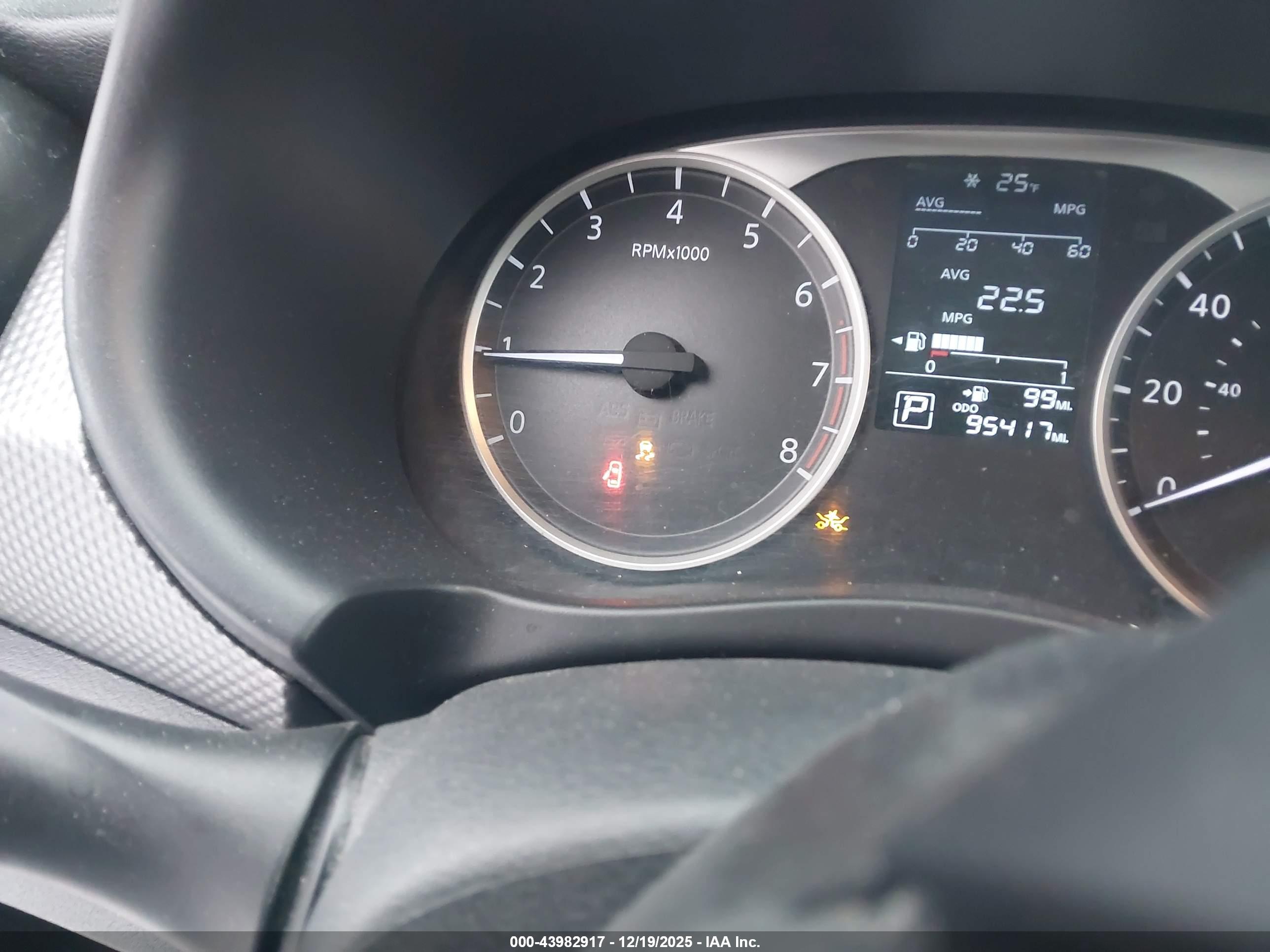 NISSAN KICKS image 7