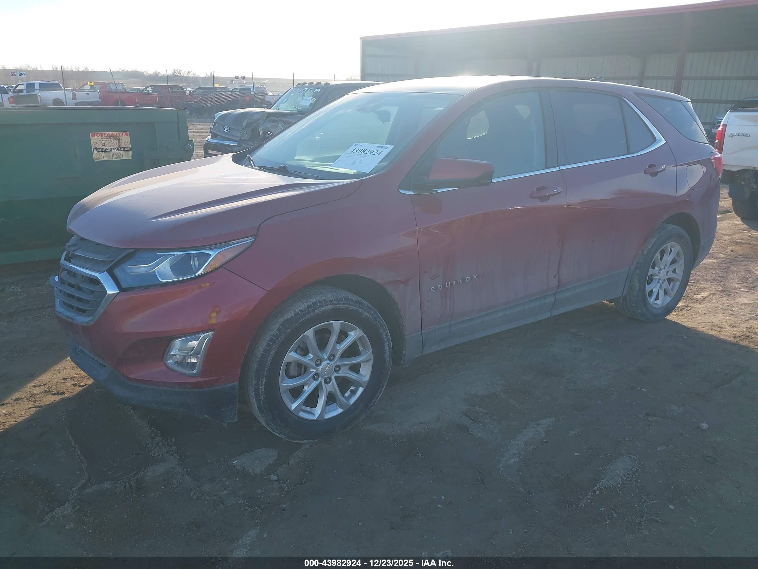 CHEVROLET EQUINOX image 2
