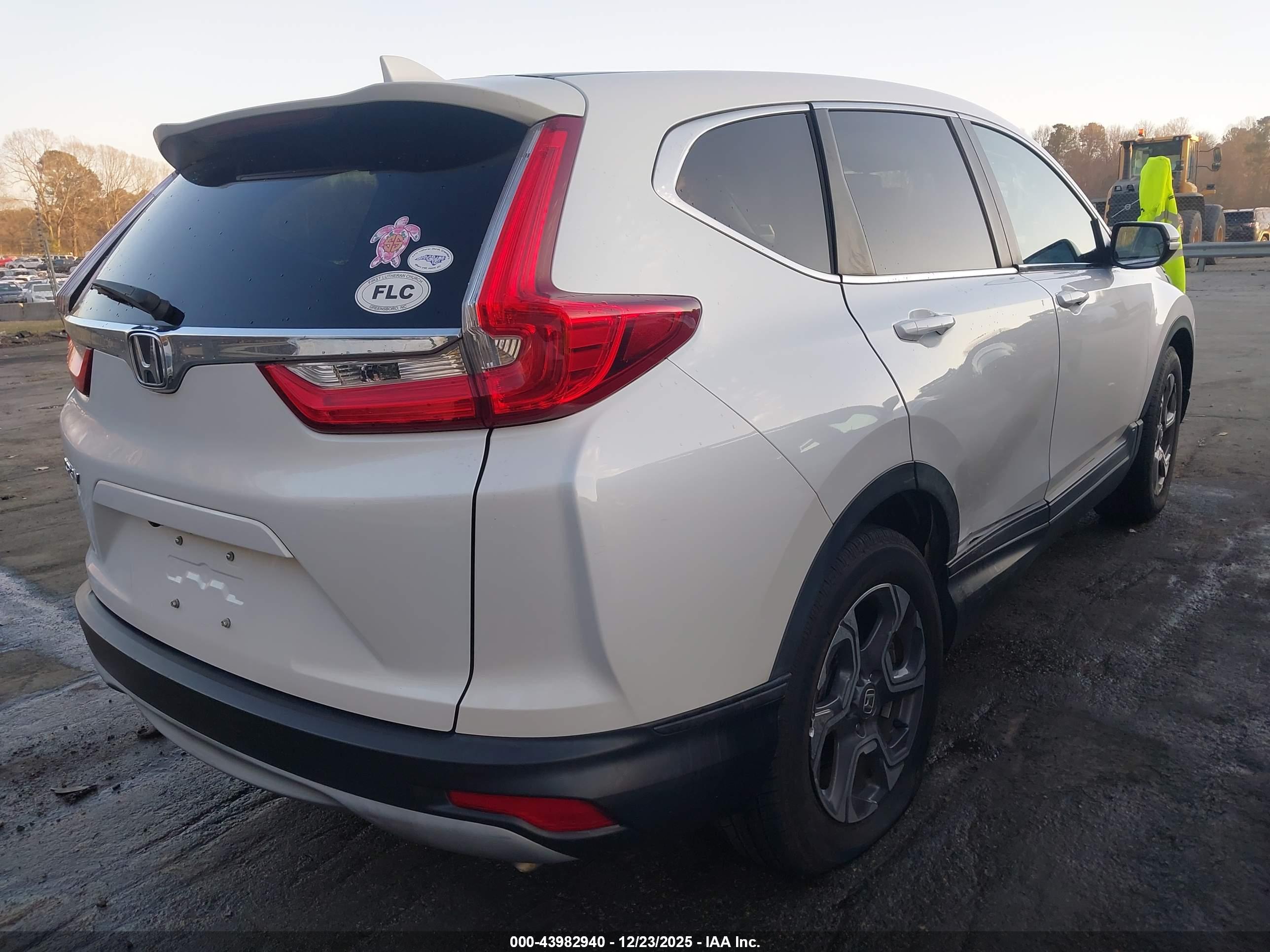 HONDA CR-V image 4