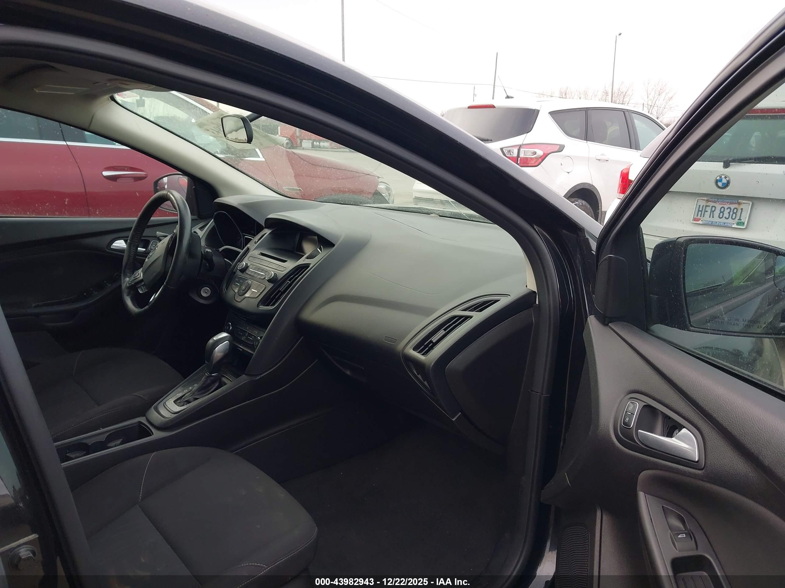 FORD FOCUS image 5