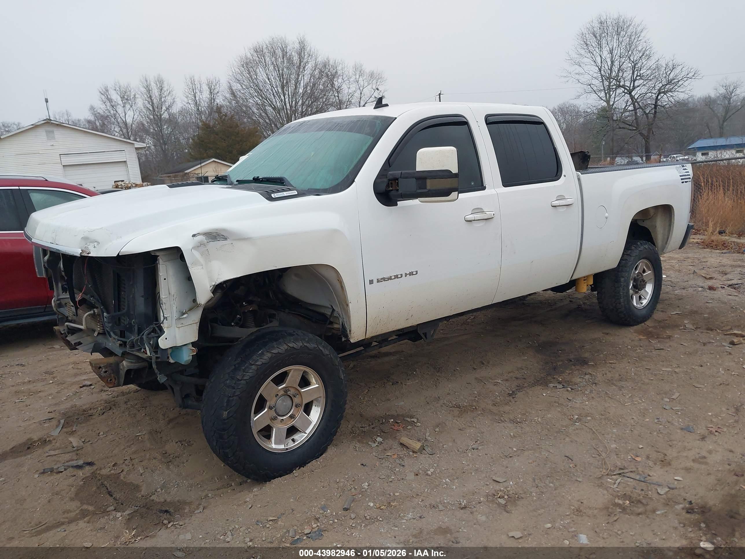 CHEVROLET SILVERADO image 2