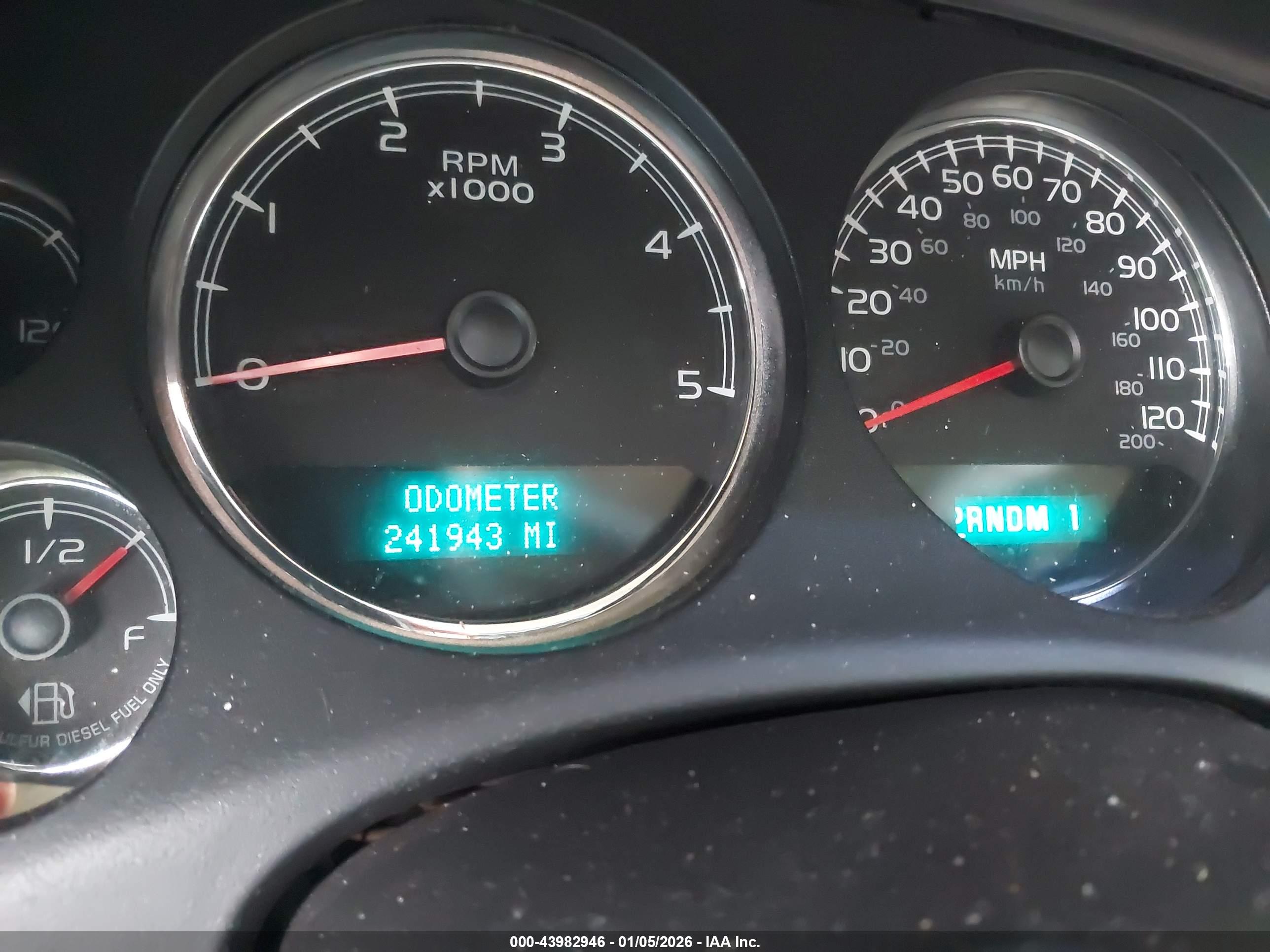 CHEVROLET SILVERADO image 7