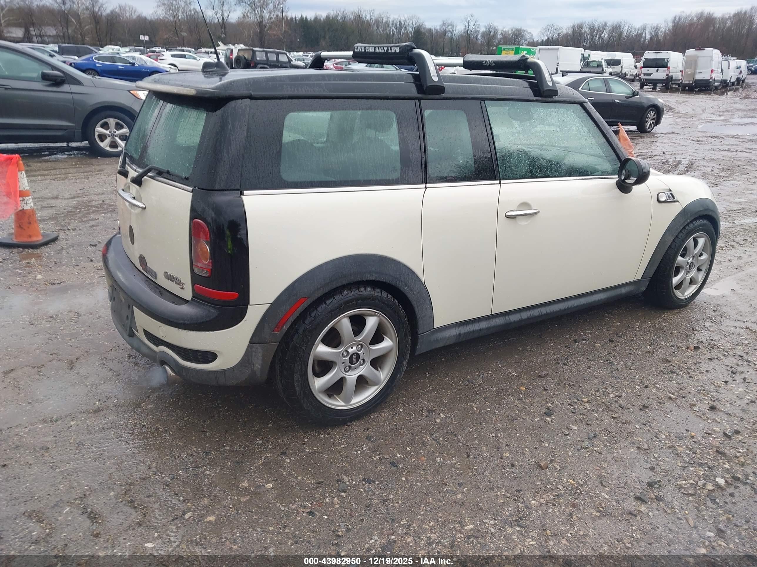 MINI COOPER image 4