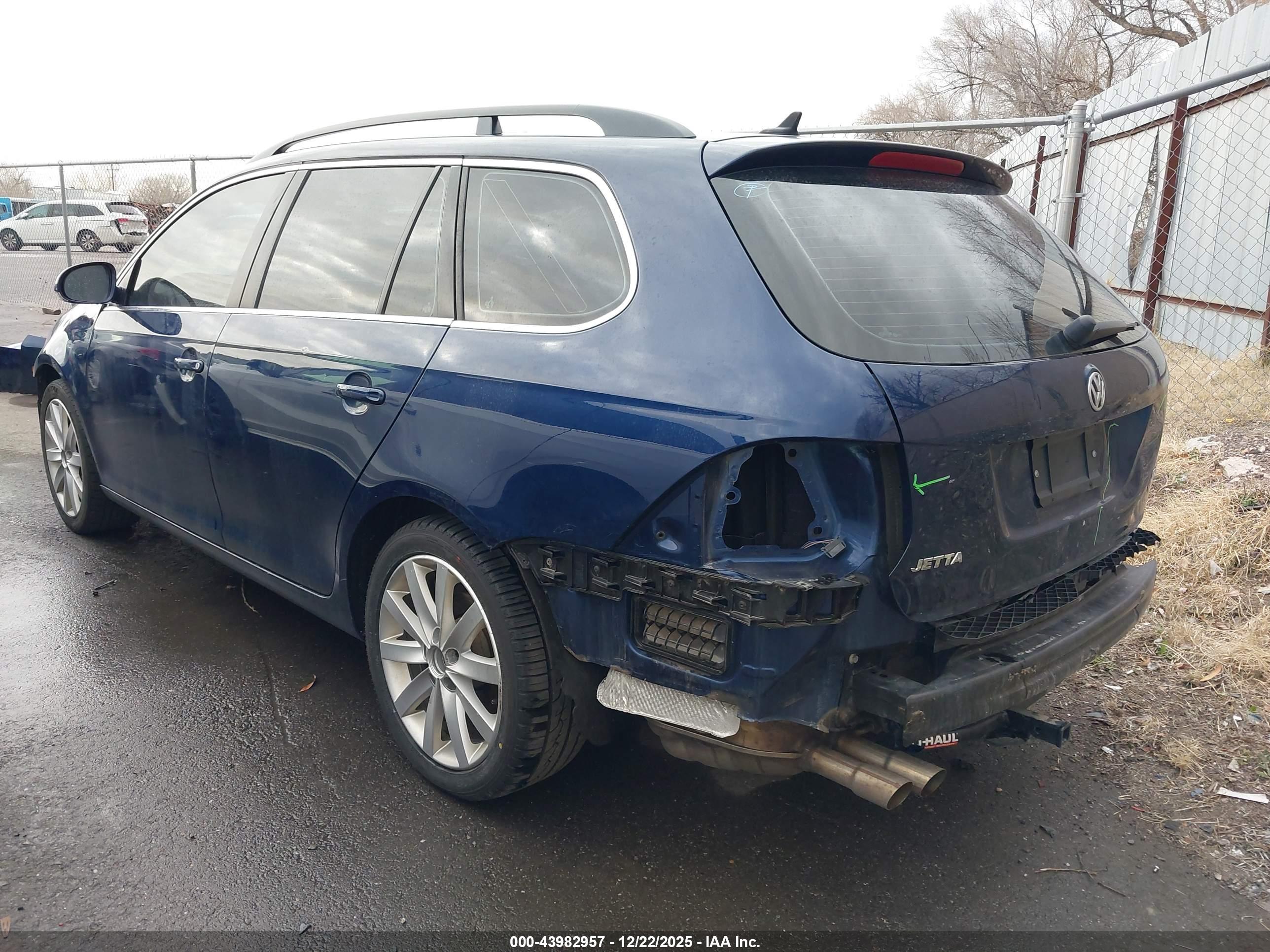 VOLKSWAGEN JETTA image 3