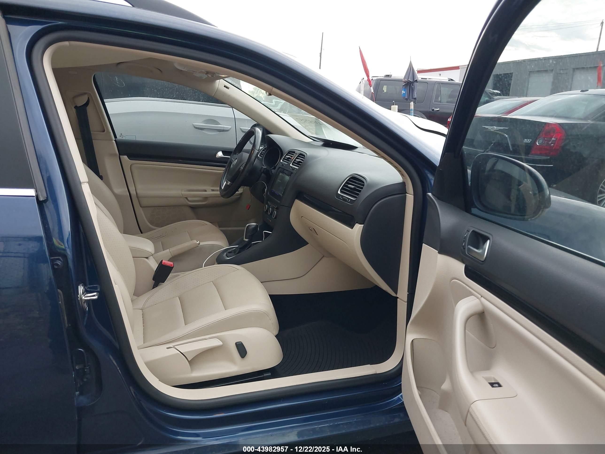 VOLKSWAGEN JETTA image 5