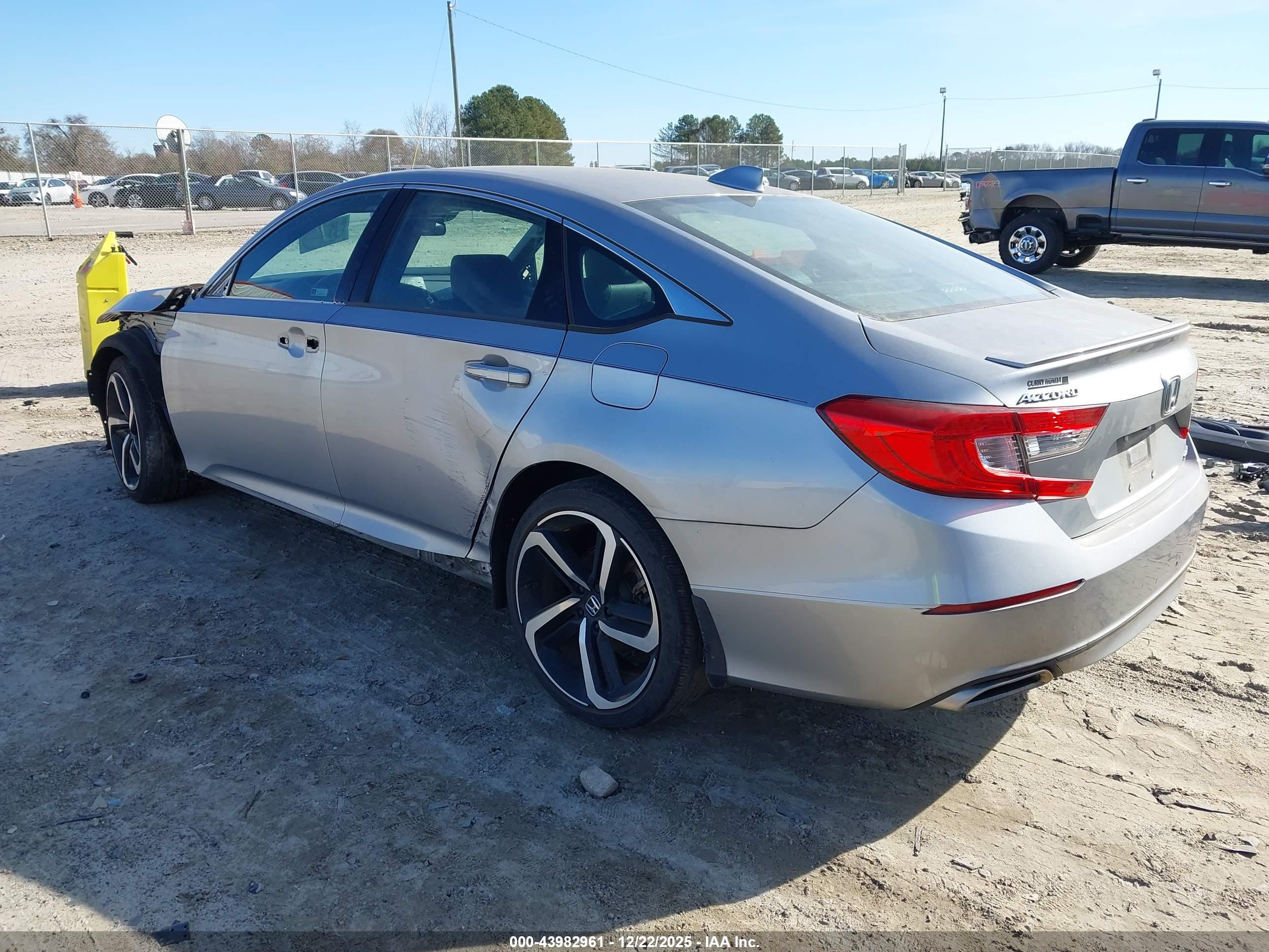 HONDA ACCORD image 3