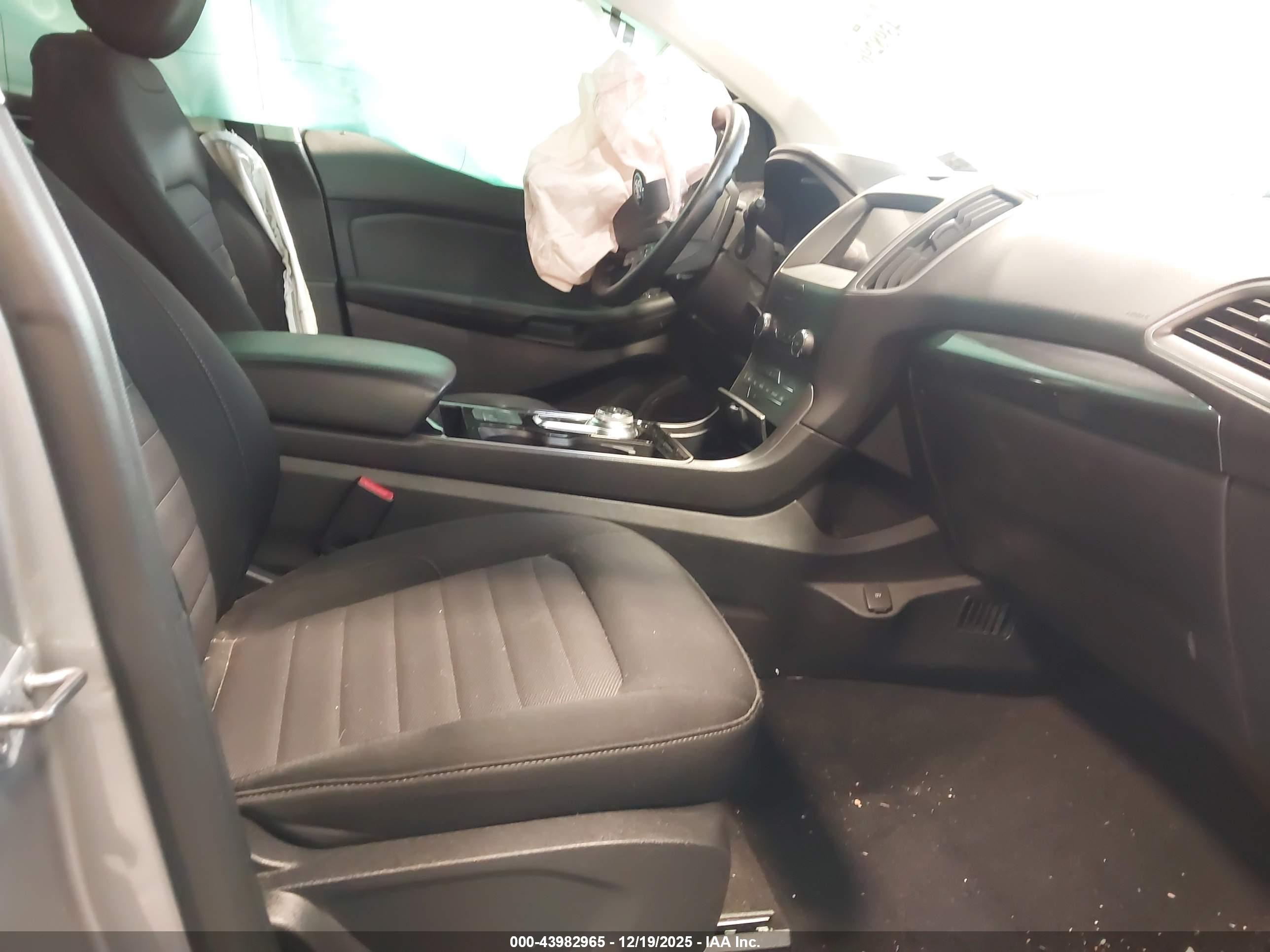 FORD EDGE image 5
