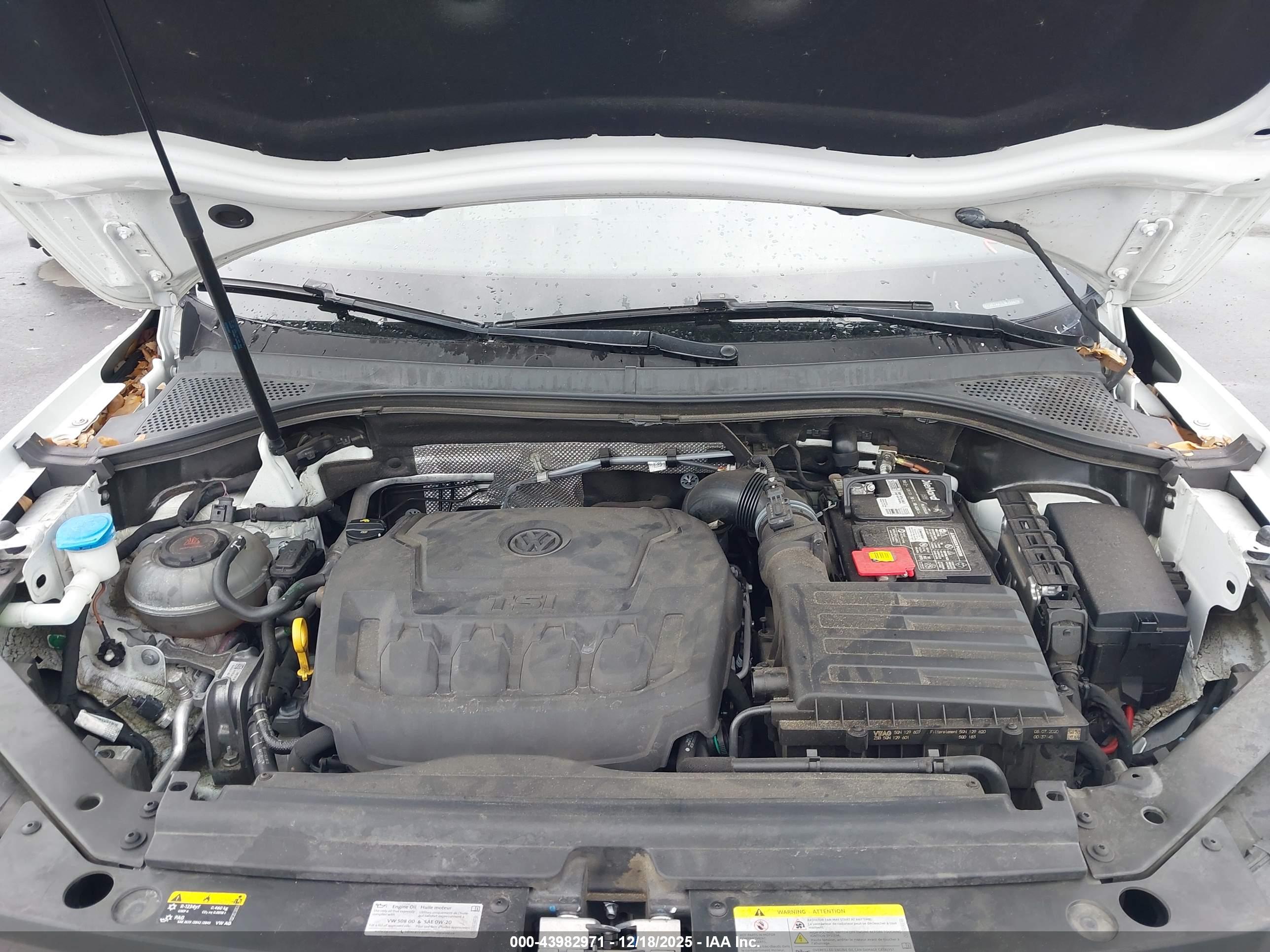 VOLKSWAGEN TIGUAN image 10