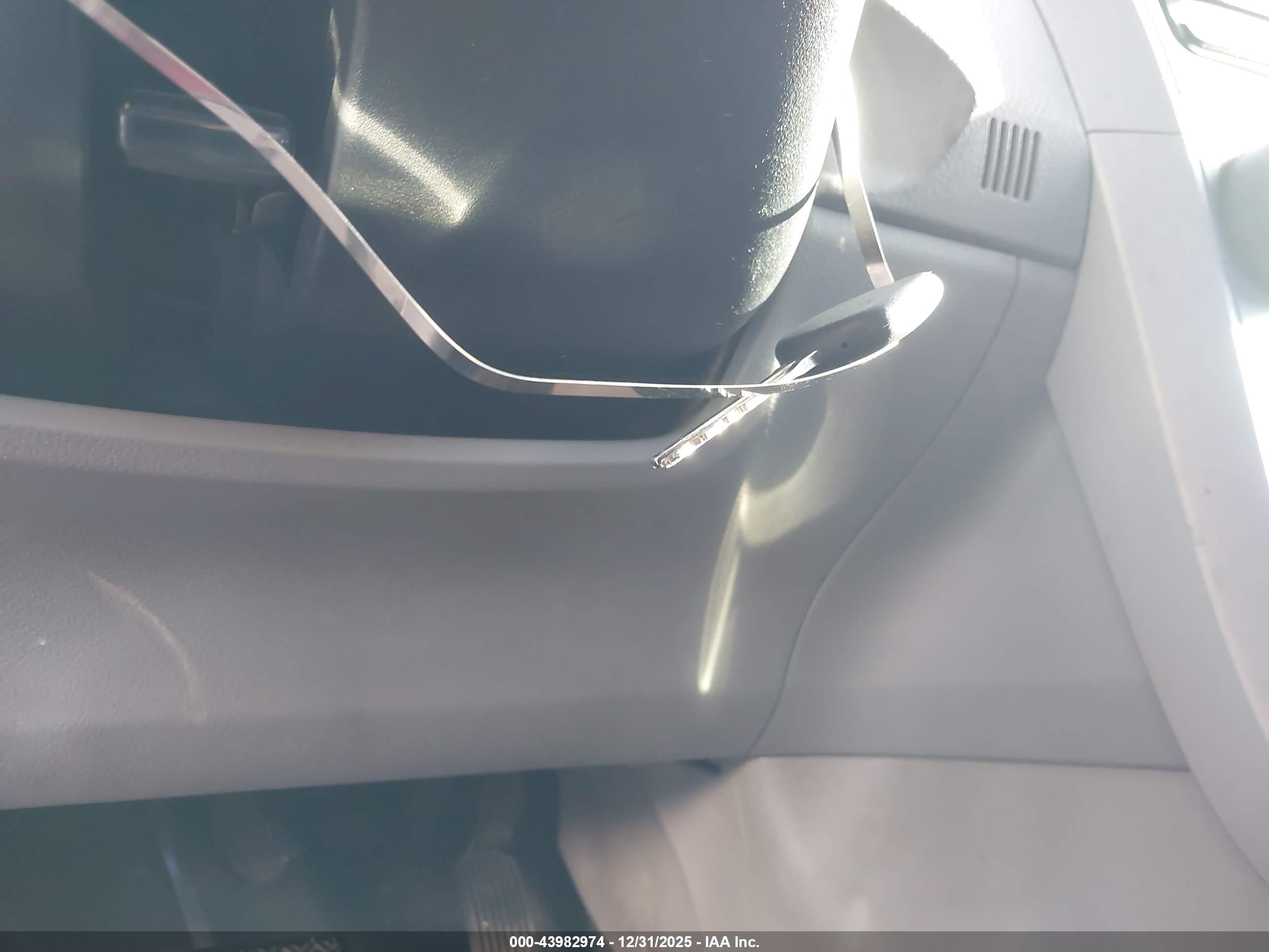 TOYOTA COROLLA image 11