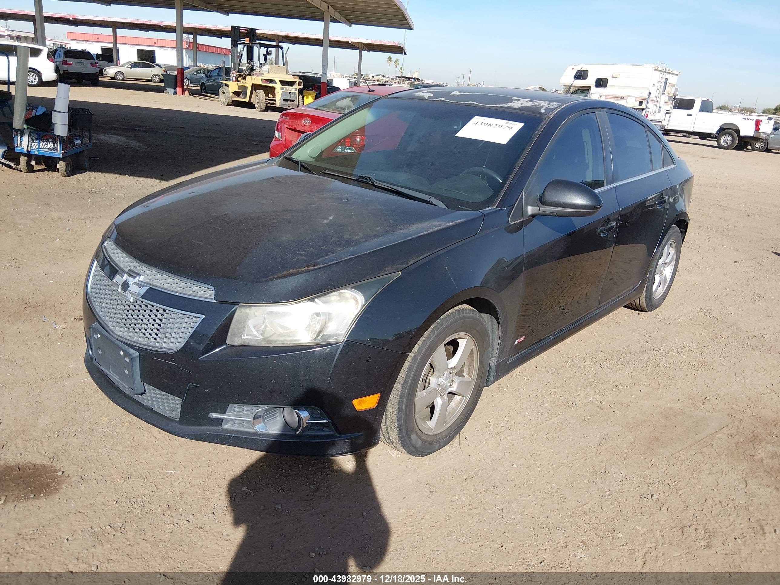 CHEVROLET CRUZE image 2