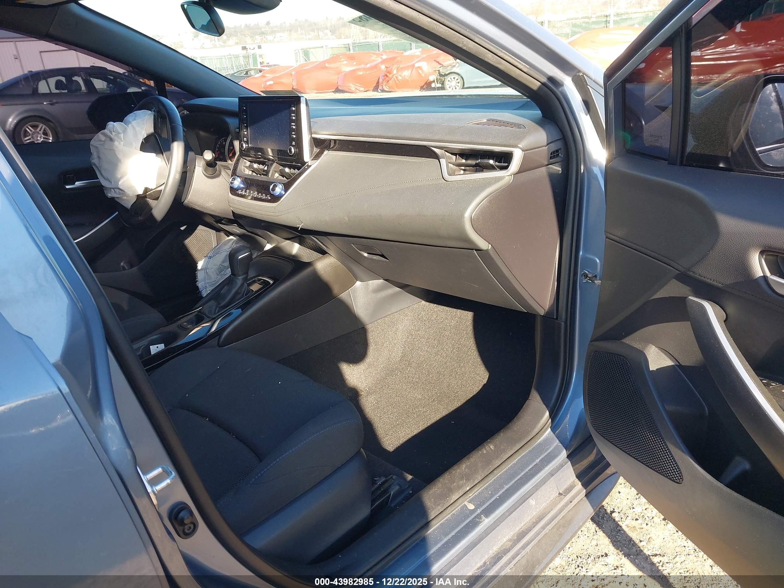 TOYOTA COROLLA image 5