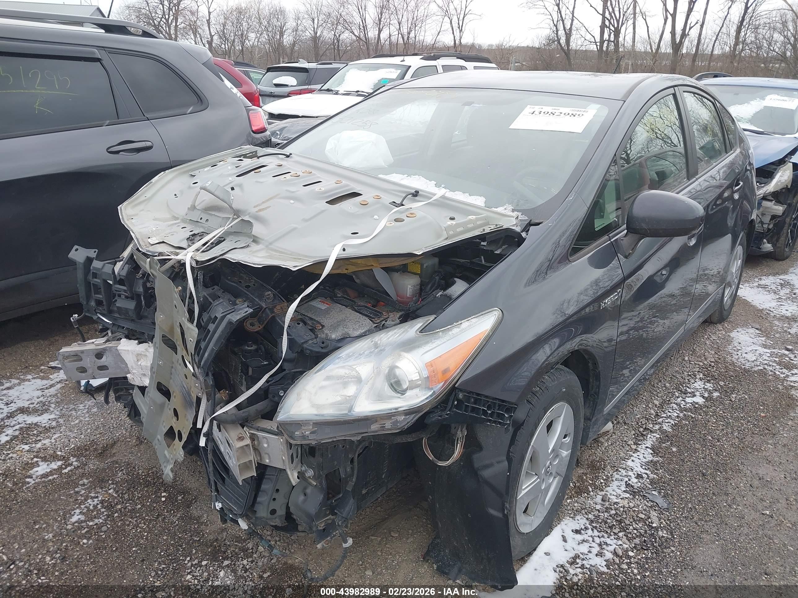 TOYOTA PRIUS image 2