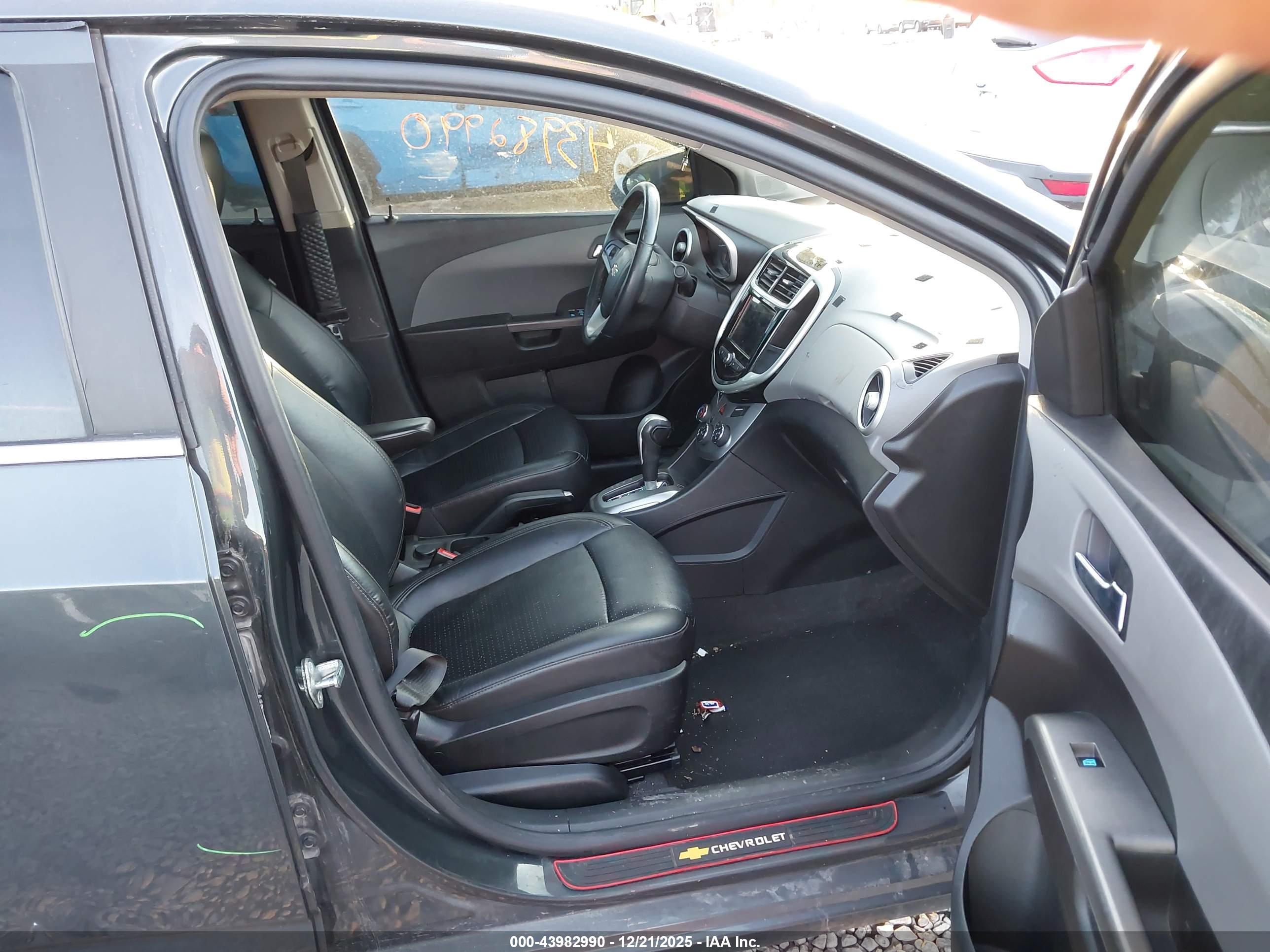 CHEVROLET SONIC image 5