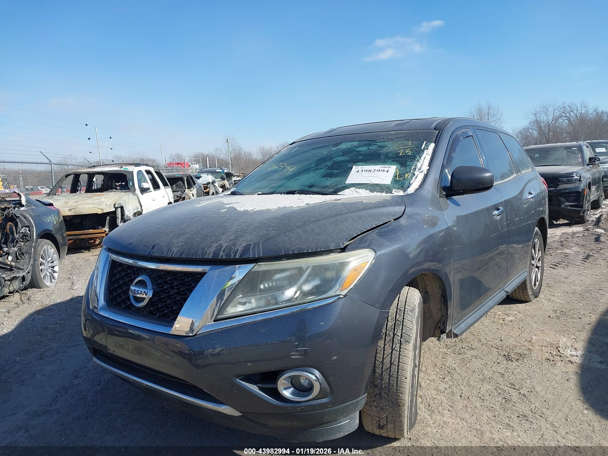 NISSAN PATHFINDER image 6