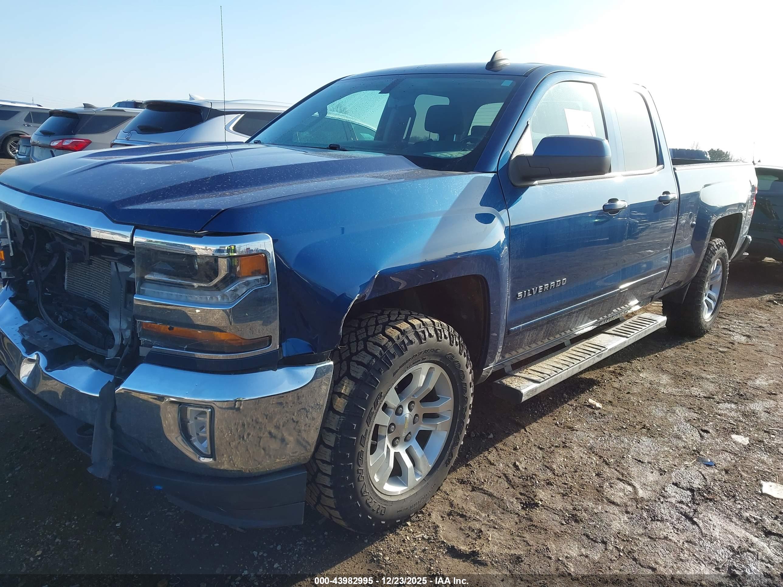 CHEVROLET SILVERADO image 2