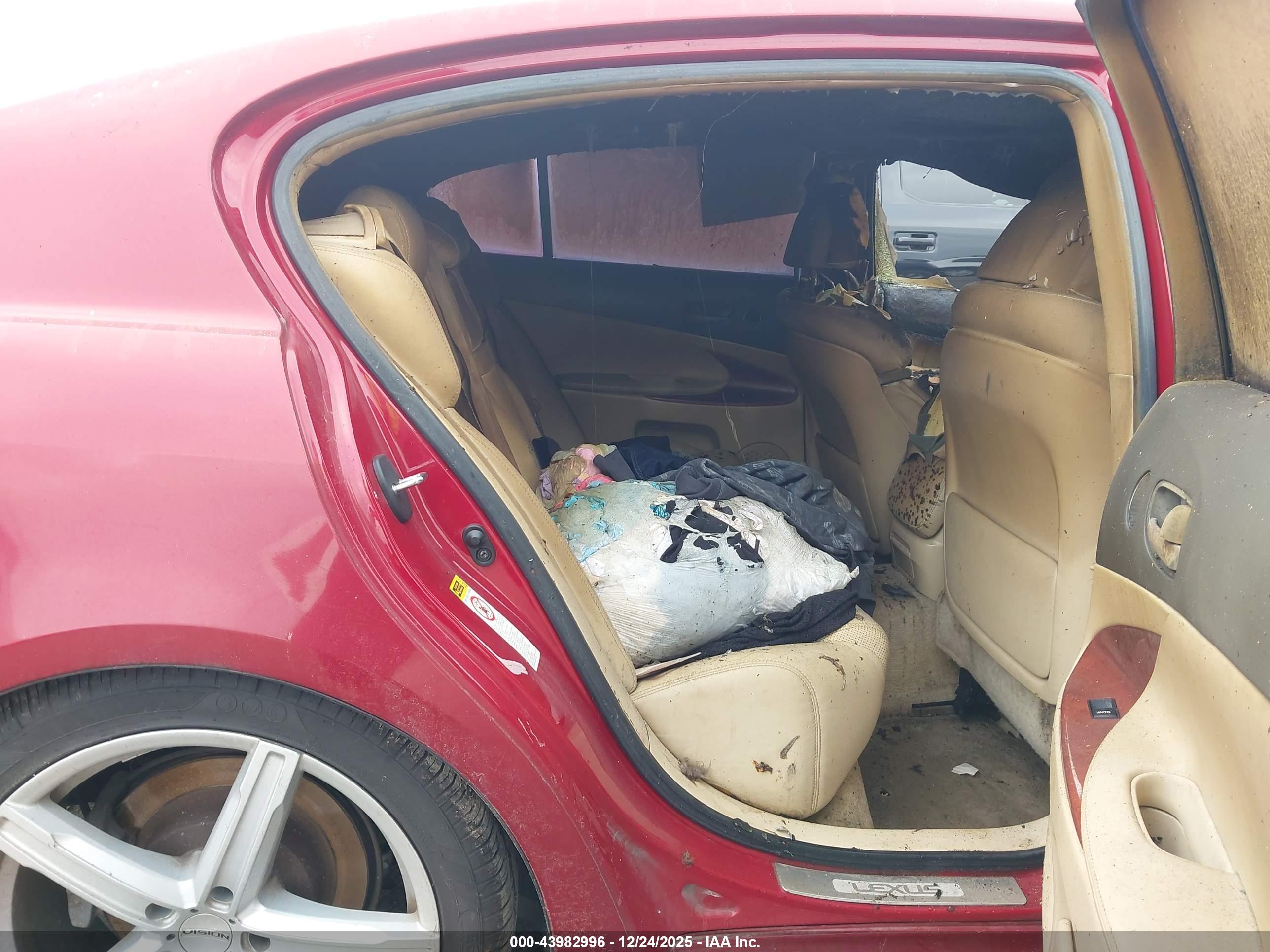 LEXUS GS image 8