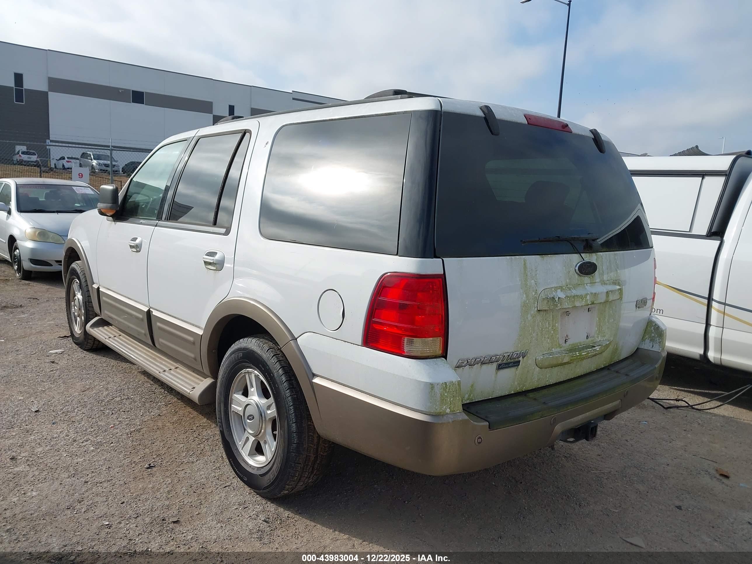 FORD EXPEDITION image 3