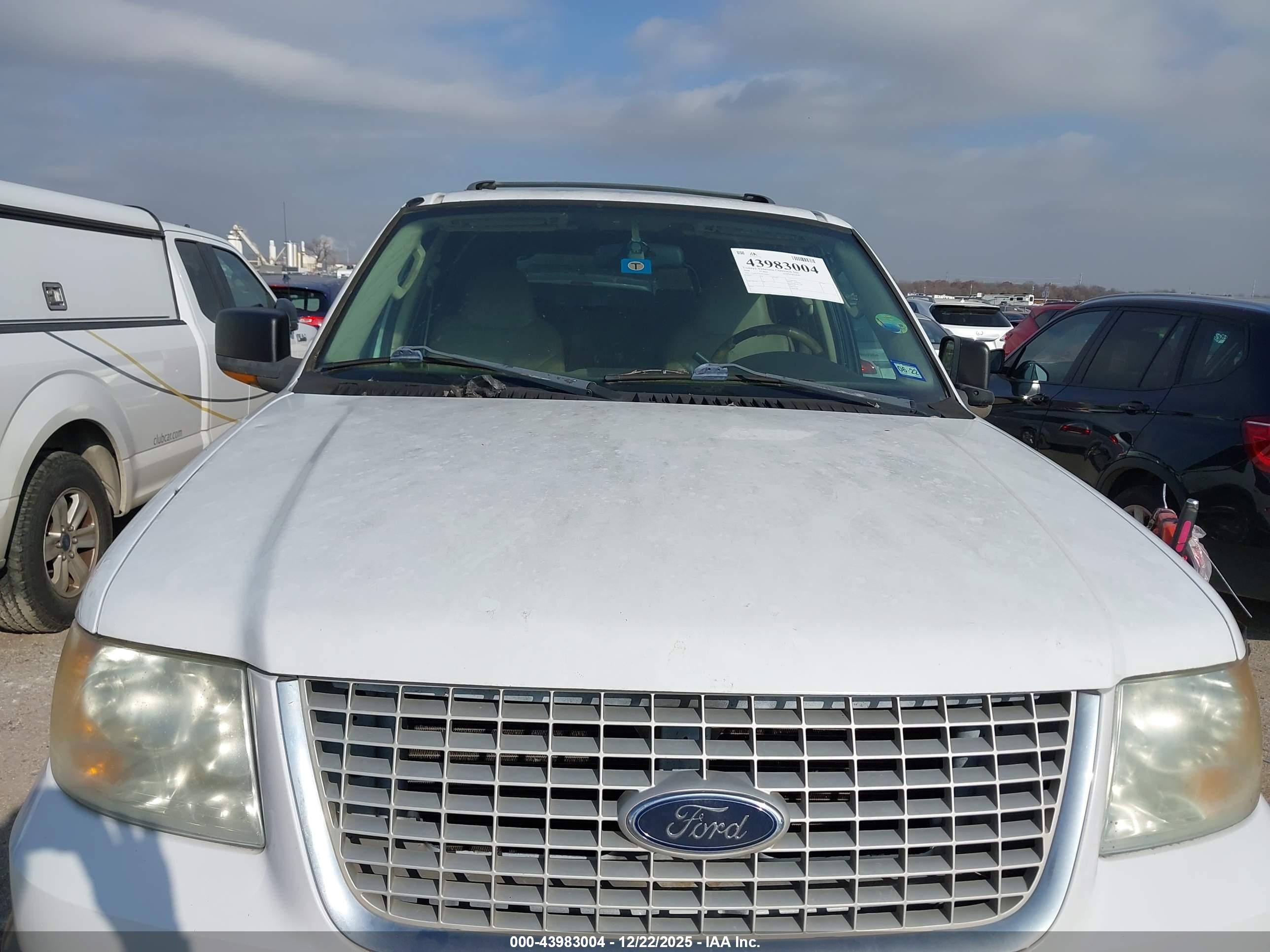 FORD EXPEDITION image 6