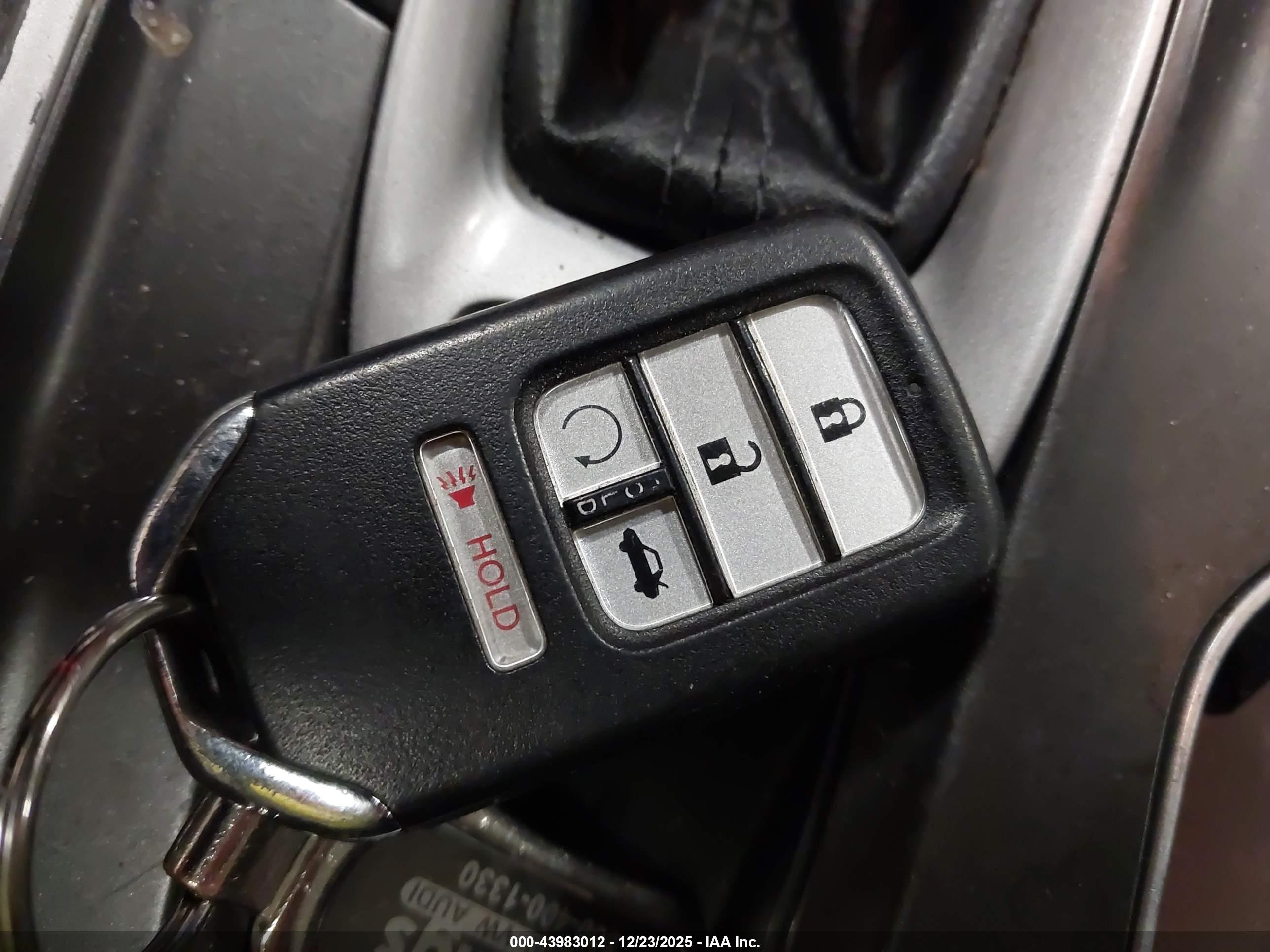 HONDA ACCORD image 11