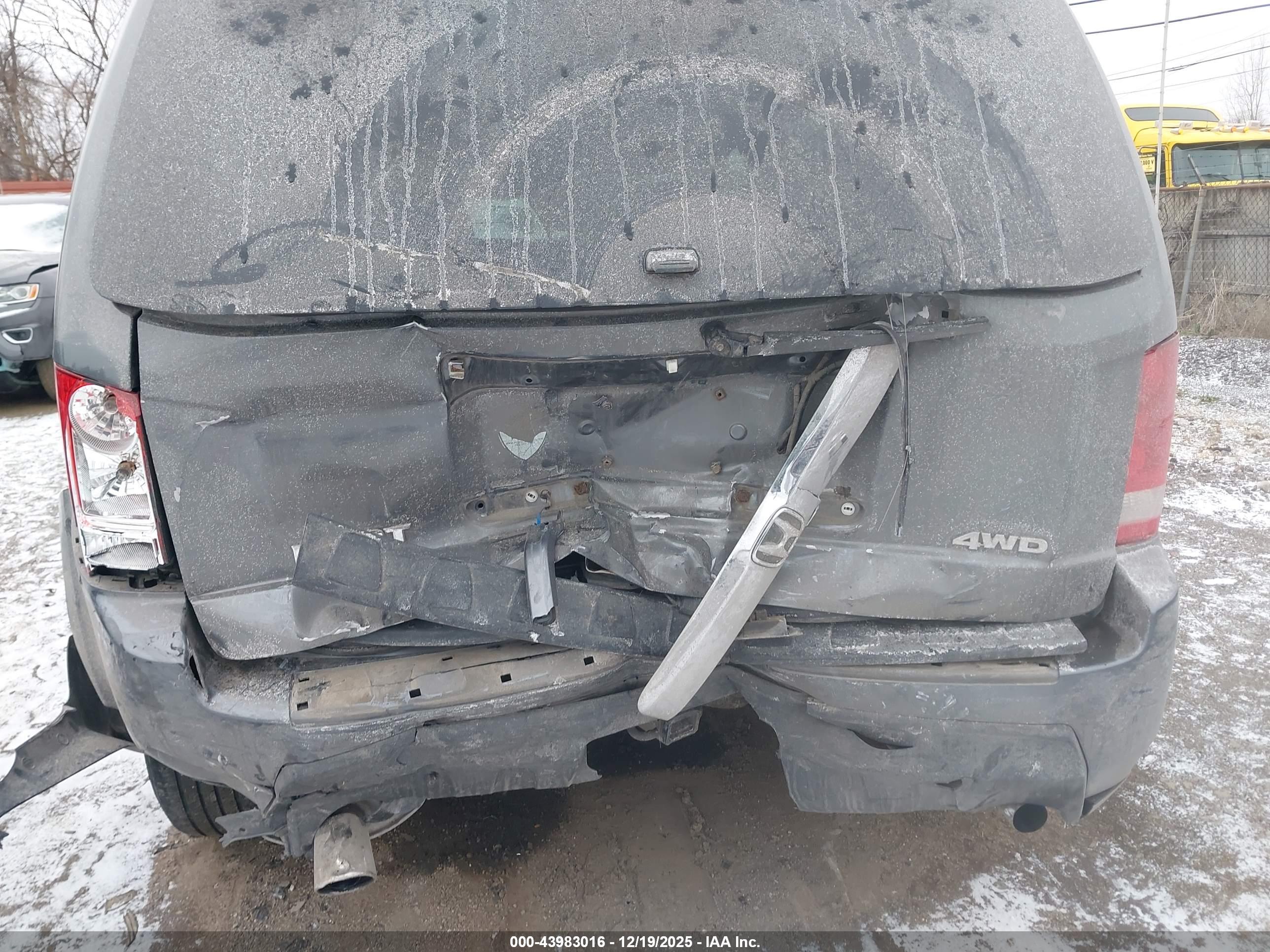 HONDA PILOT image 6