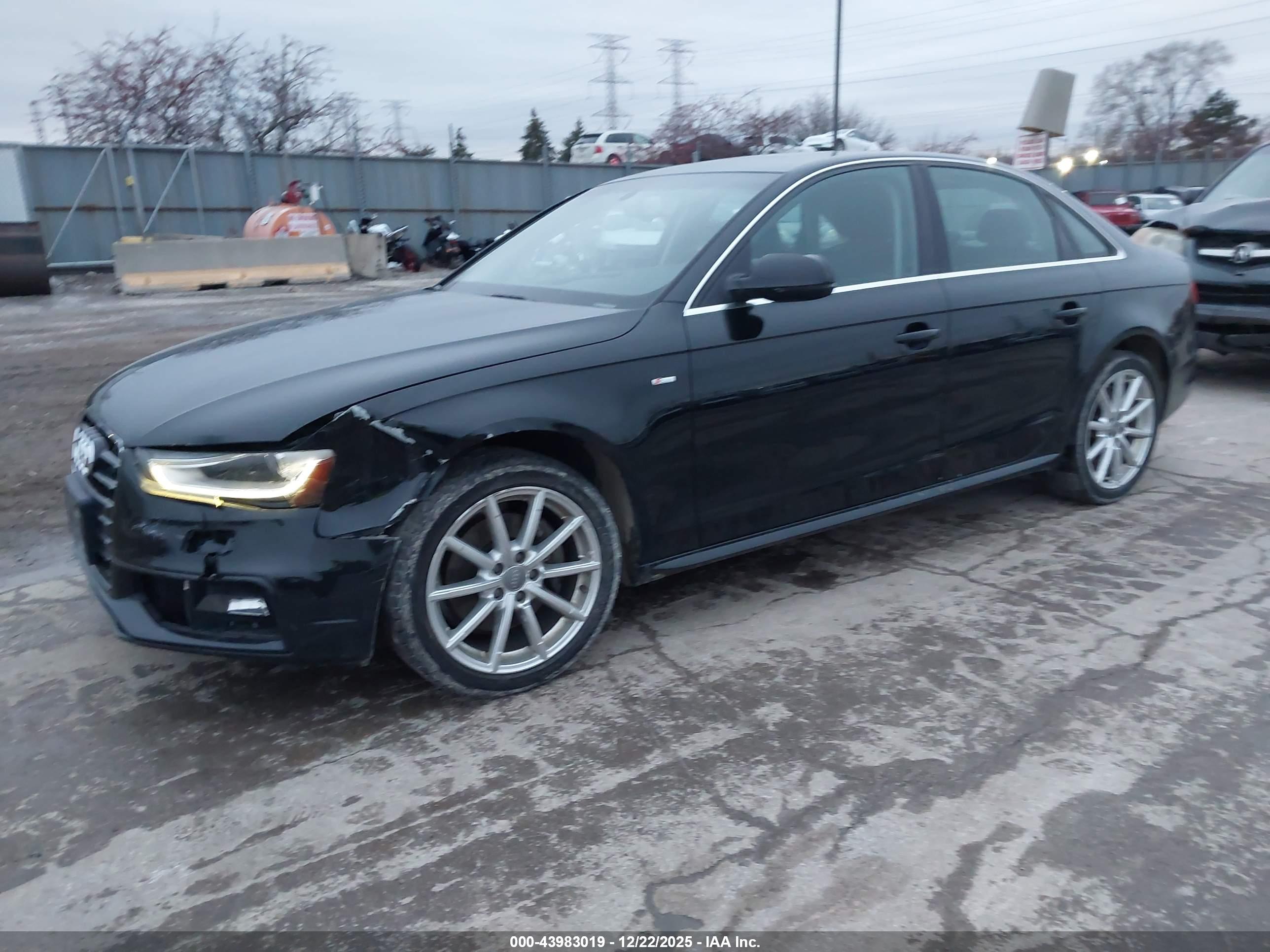 AUDI A4 image 2