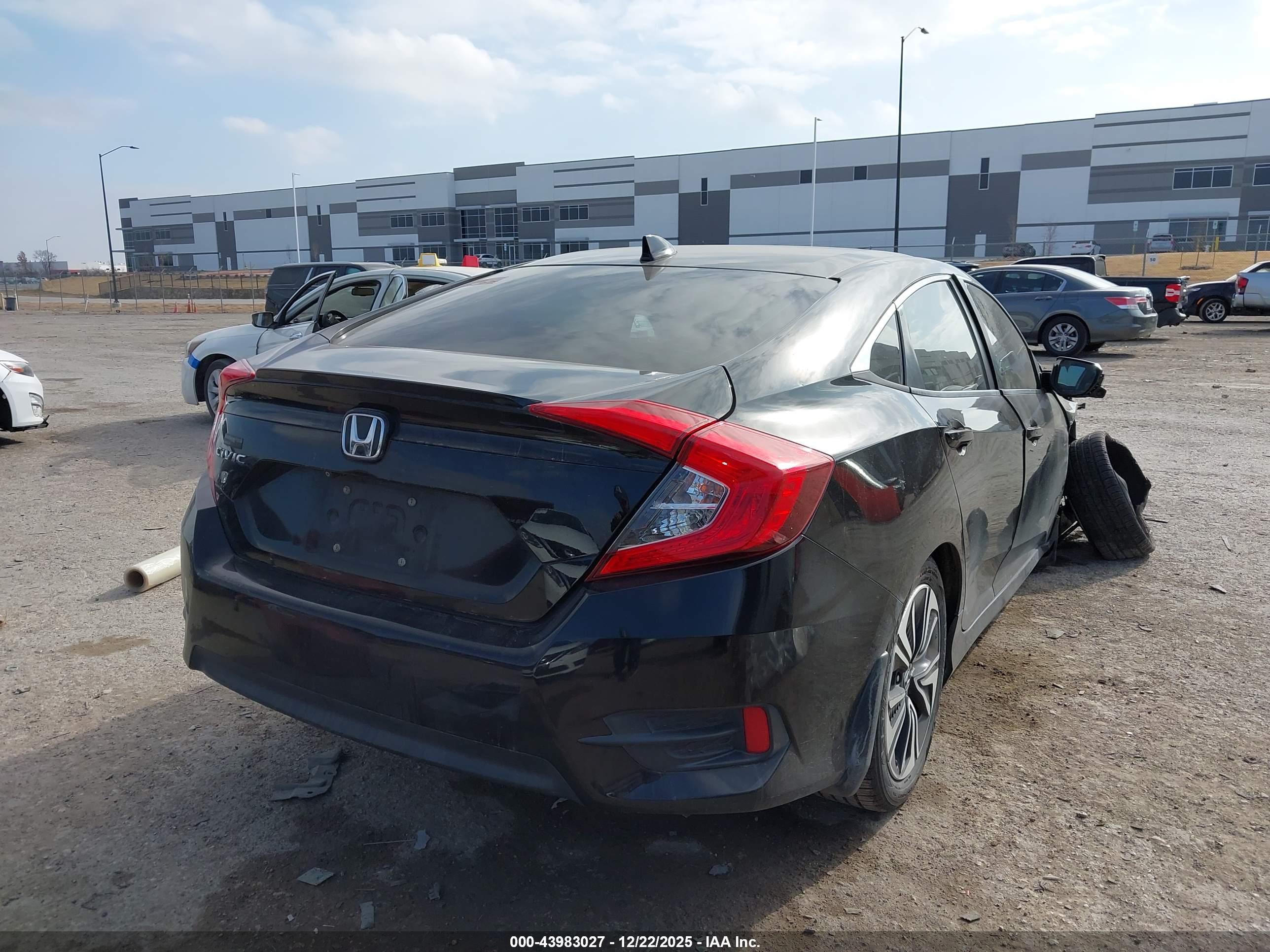 HONDA CIVIC image 4